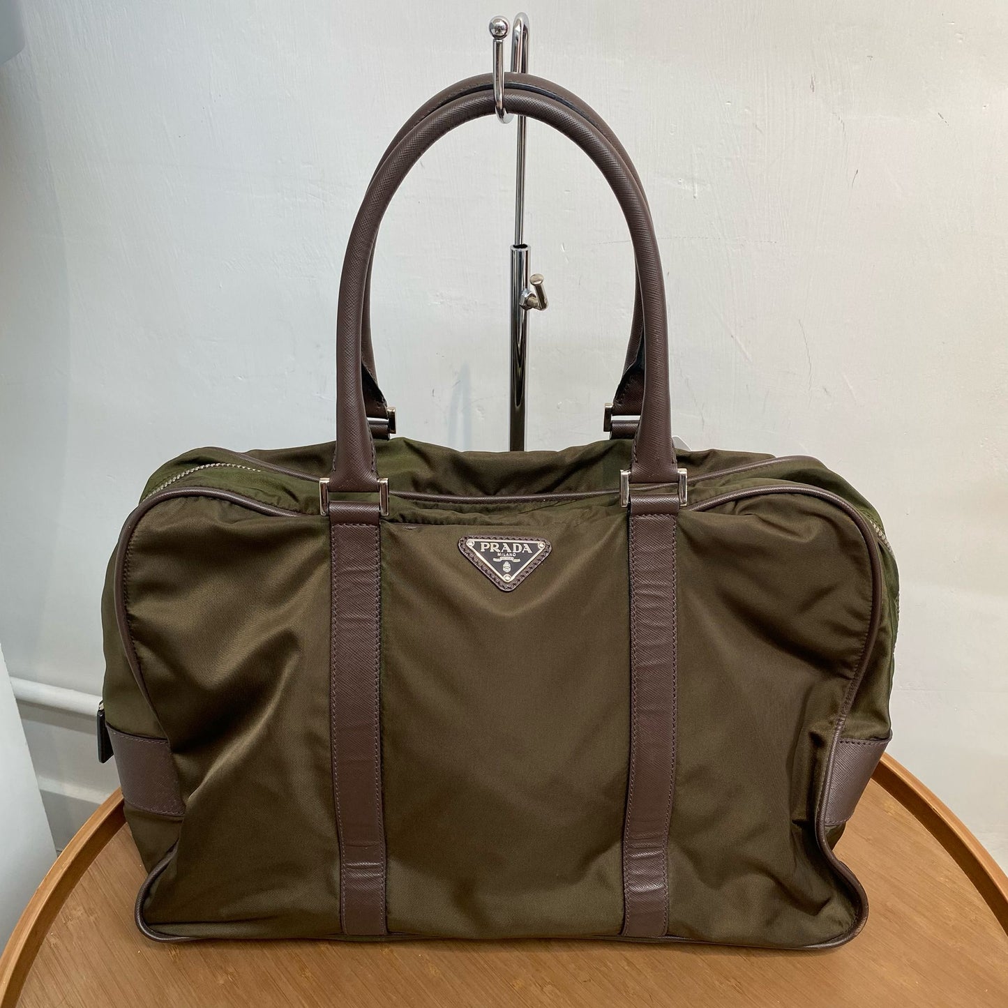 Prada 軍綠 Tote
