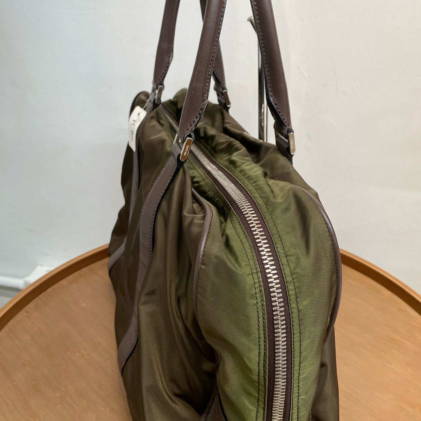 Prada 軍綠 Tote
