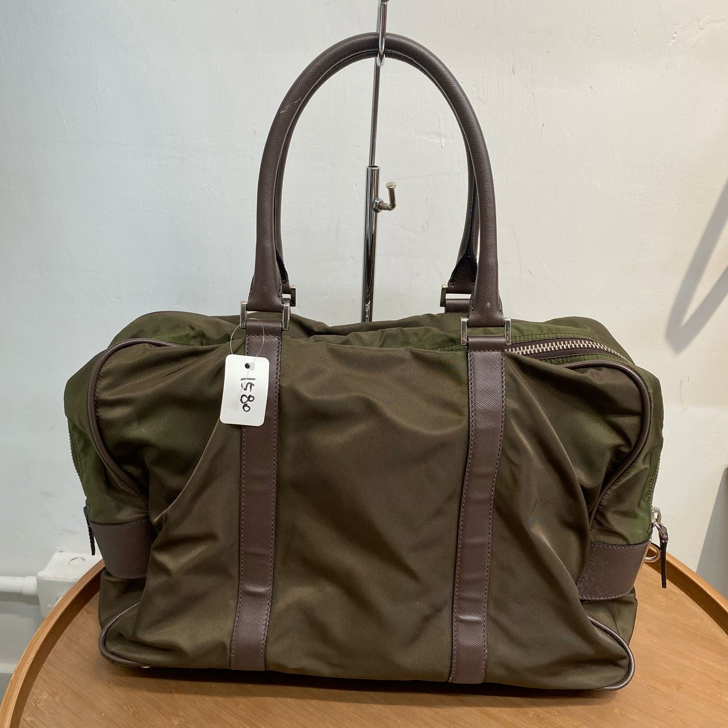 Prada 軍綠 Tote