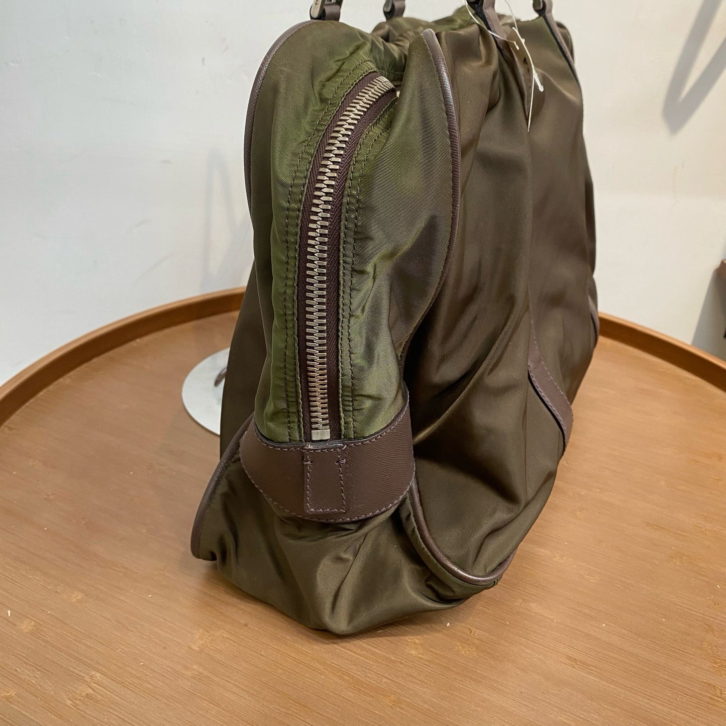 Prada 軍綠 Tote