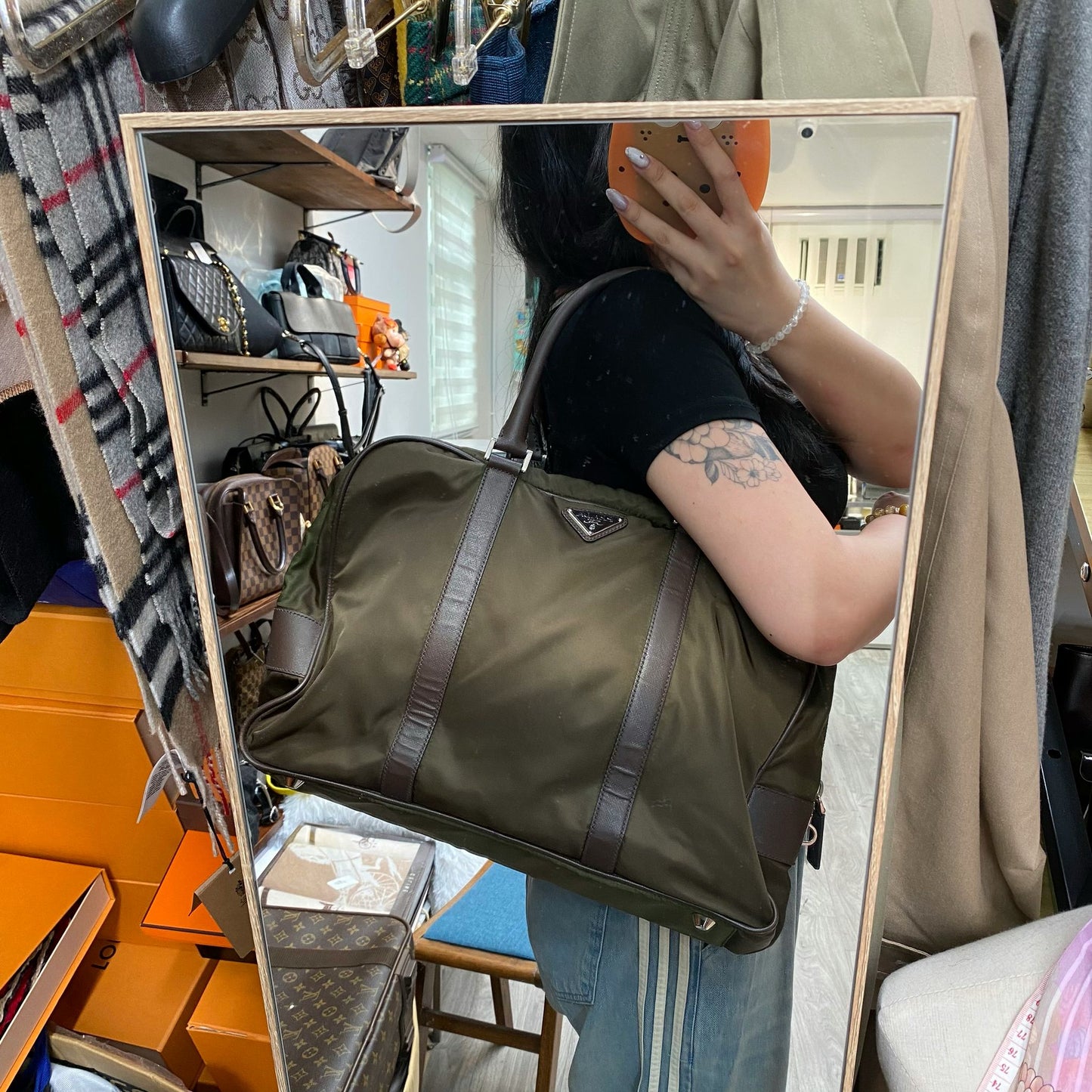Prada 軍綠 Tote