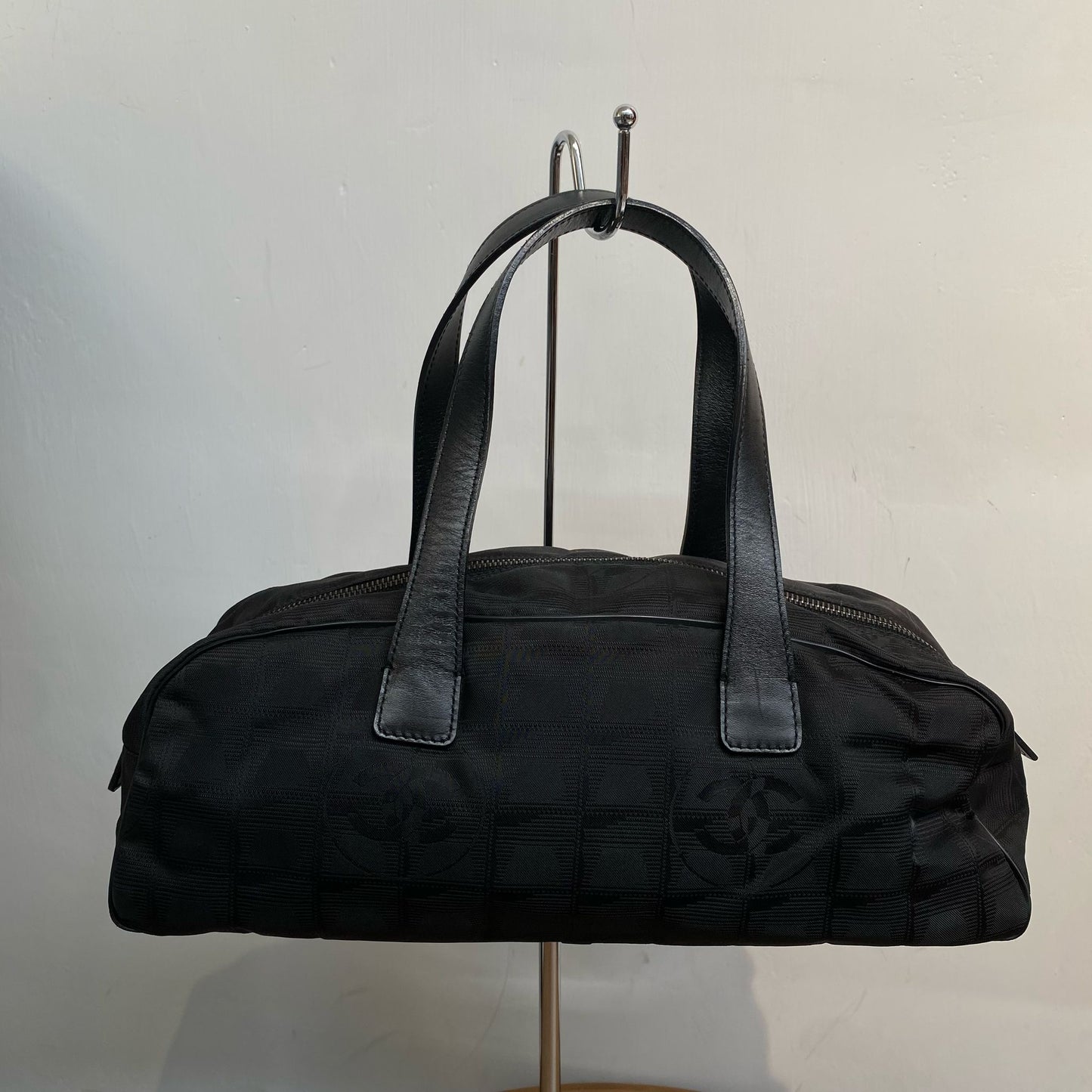 Chanel 保齡球冰格 有貼