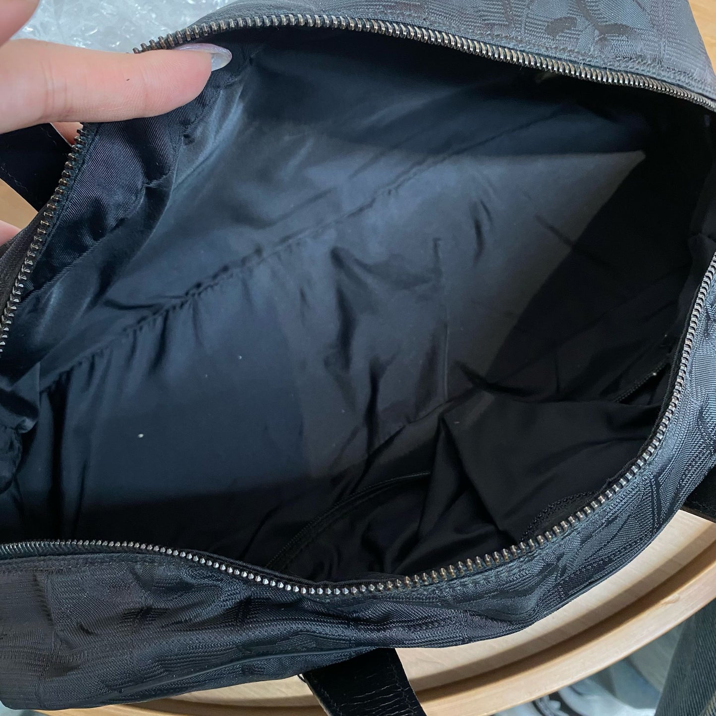 Chanel 保齡球冰格 有貼