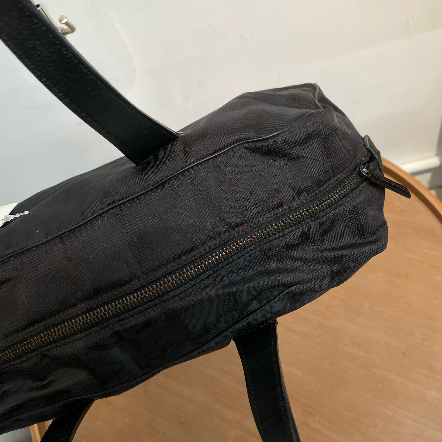 Chanel 保齡球冰格 有貼