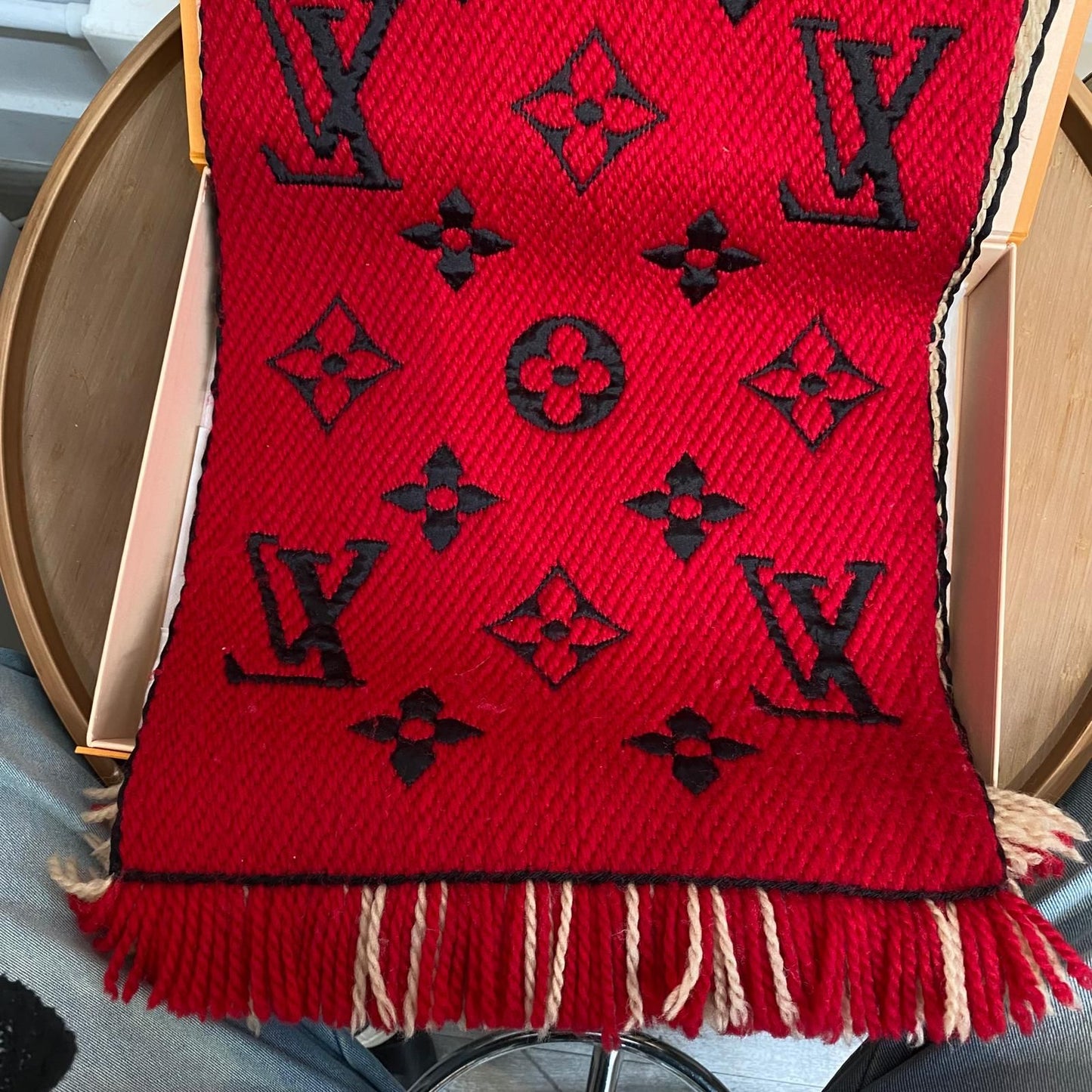LV雙面頸巾 有盒