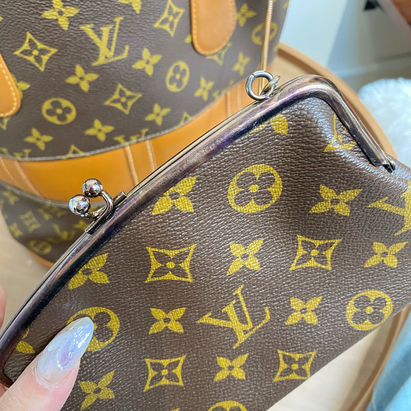 LV 水桶袋 連Pouch