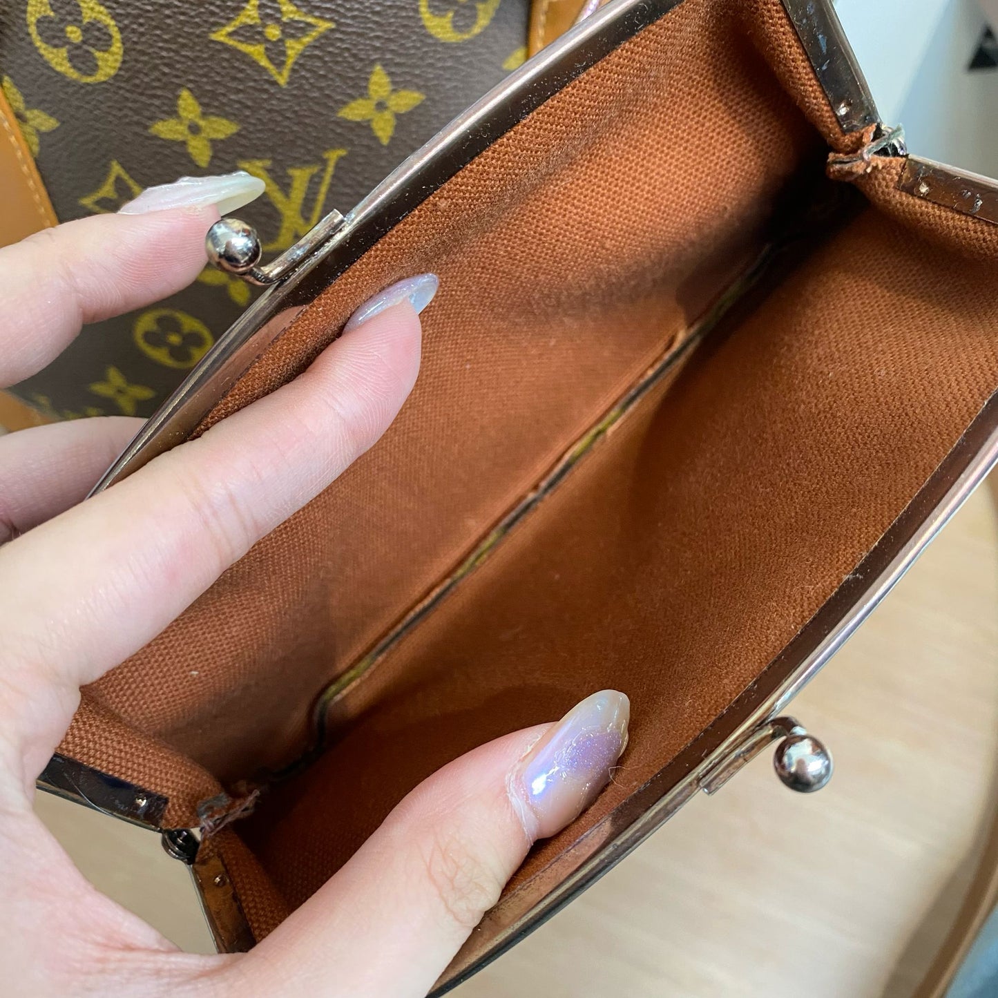 LV 水桶袋 連Pouch