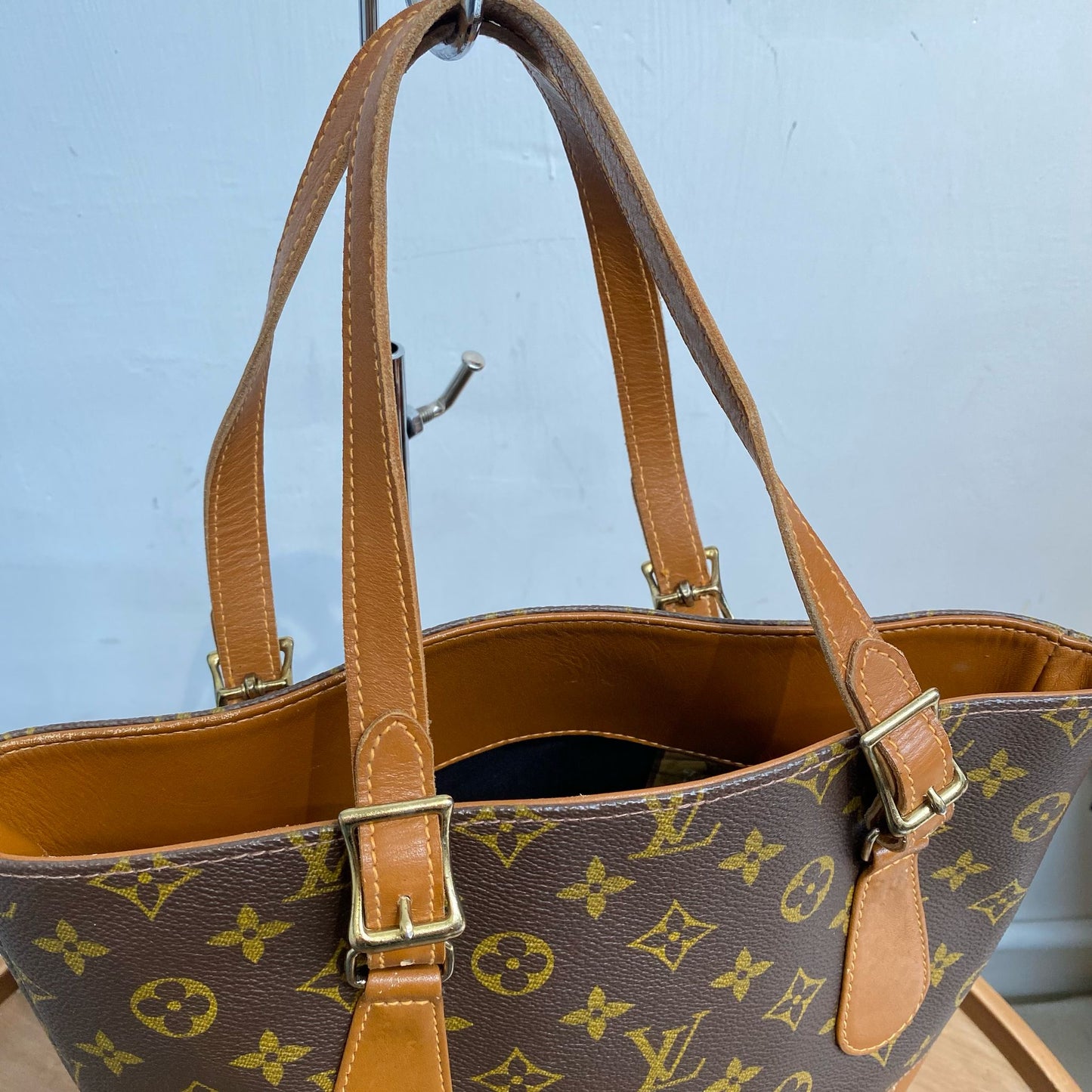 LV 水桶袋 連Pouch