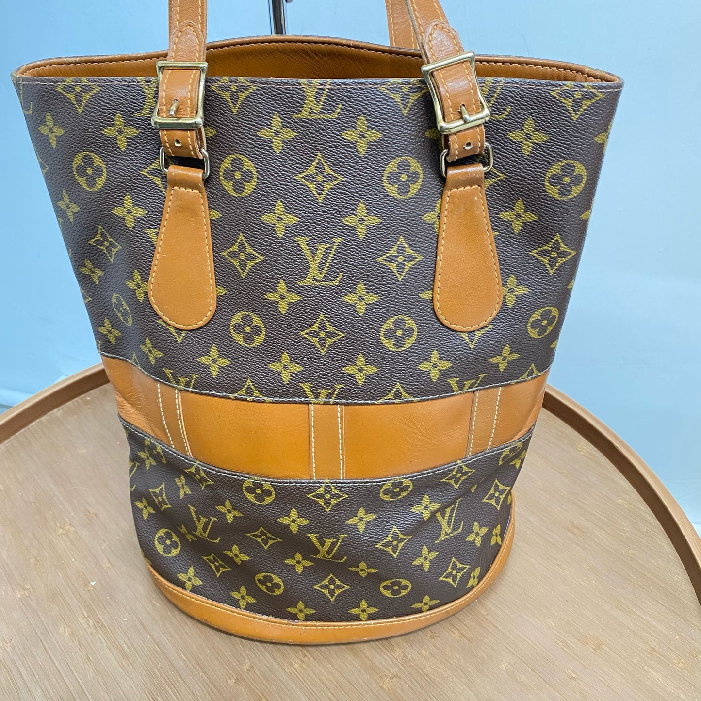 LV 水桶袋 連Pouch