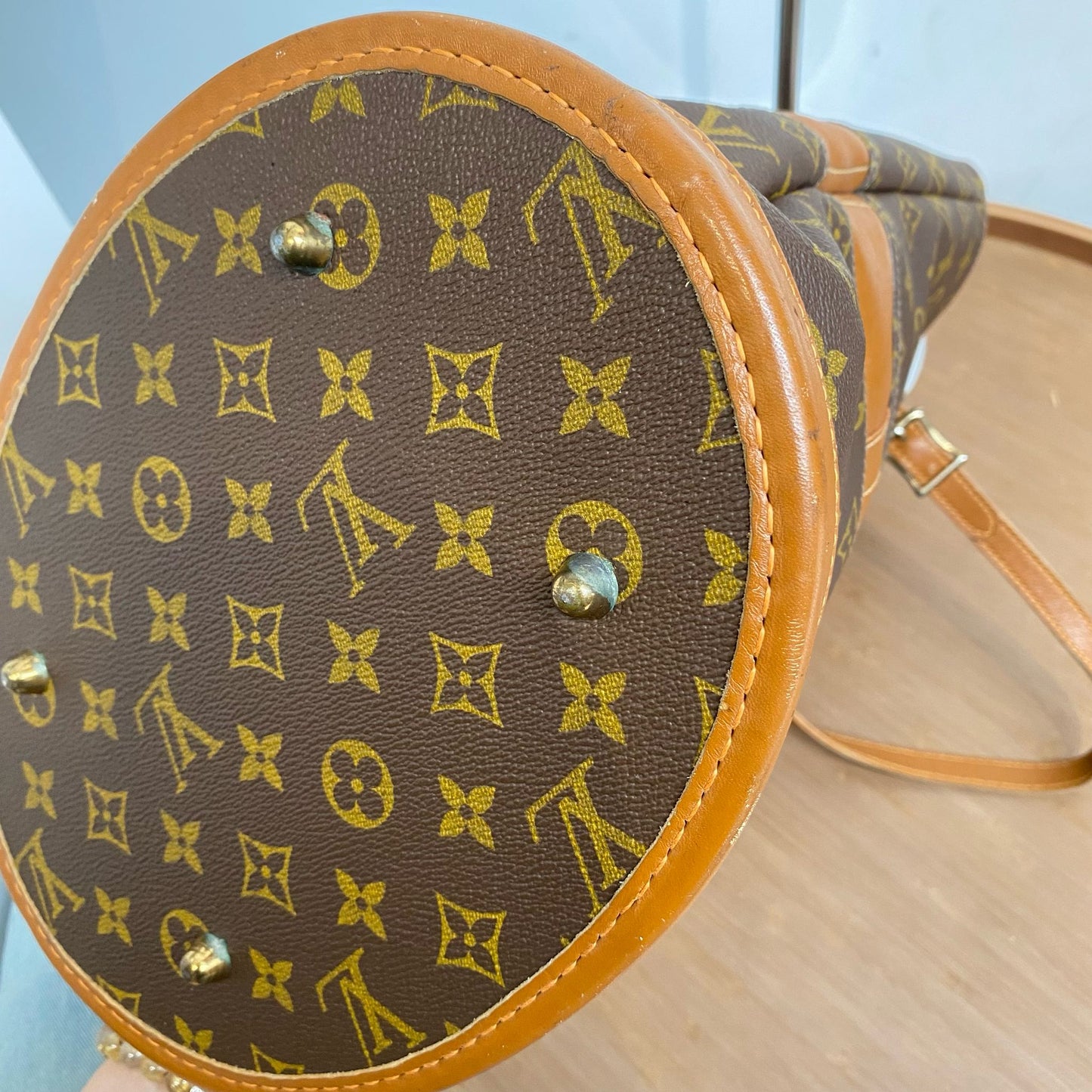 LV 水桶袋 連Pouch