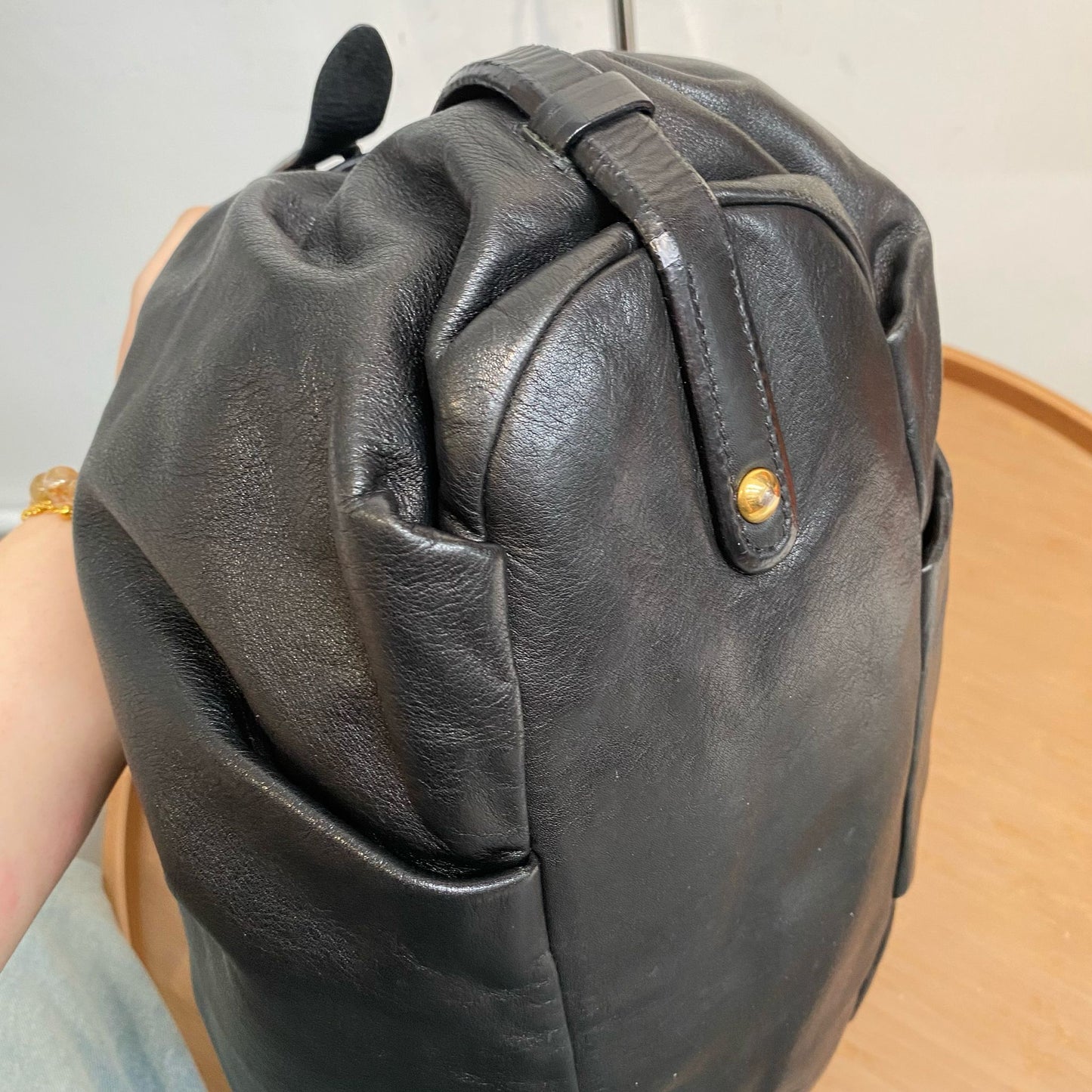 PRADA 黑金單肩包