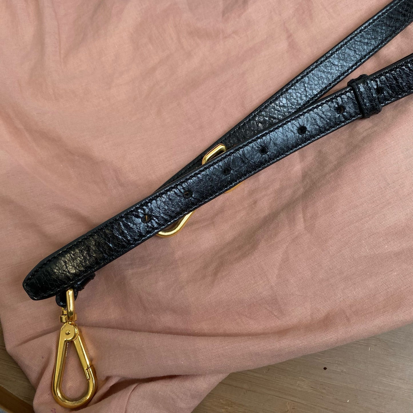 miu miu 黑色 2way 有塵袋