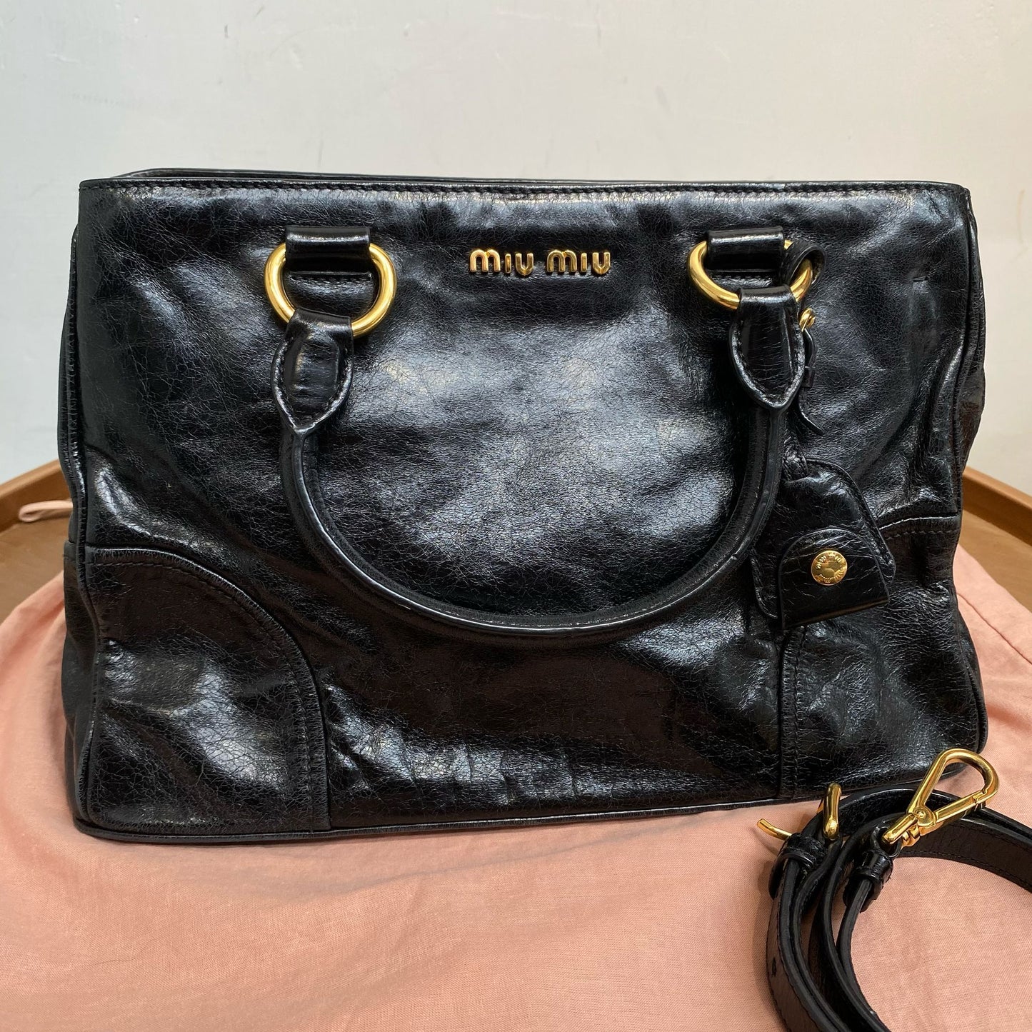 miu miu 黑色 2way 有塵袋