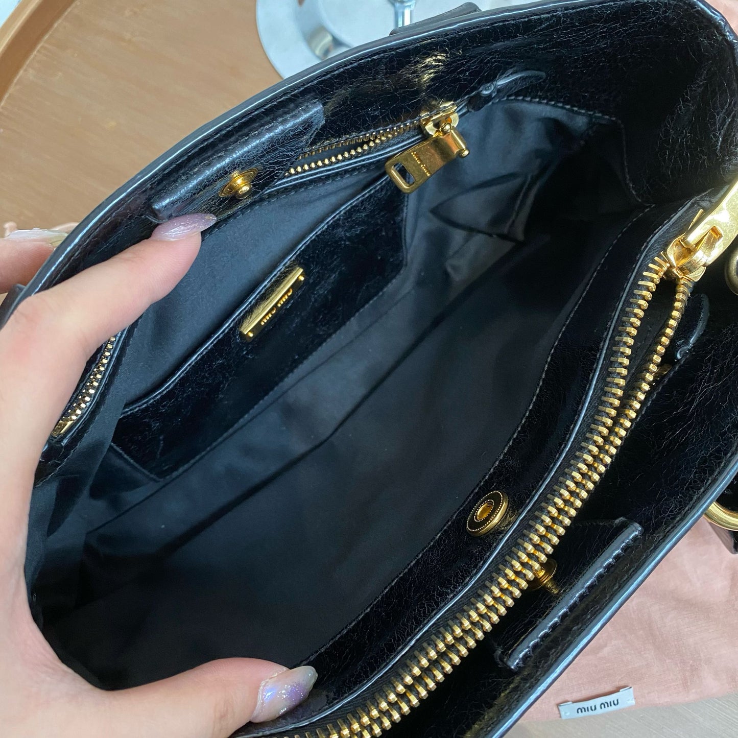 miu miu 黑色 2way 有塵袋