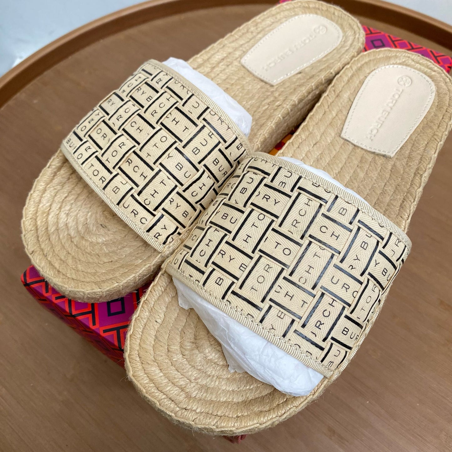 Tory Burch 拖鞋 有盒