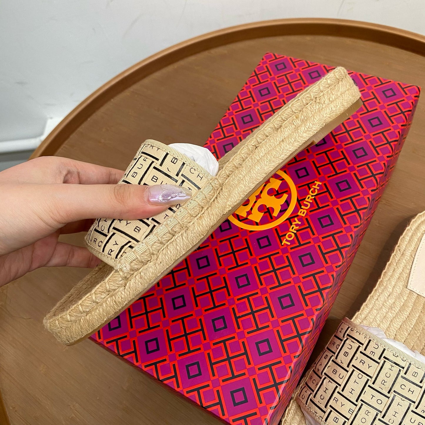 Tory Burch 拖鞋 有盒