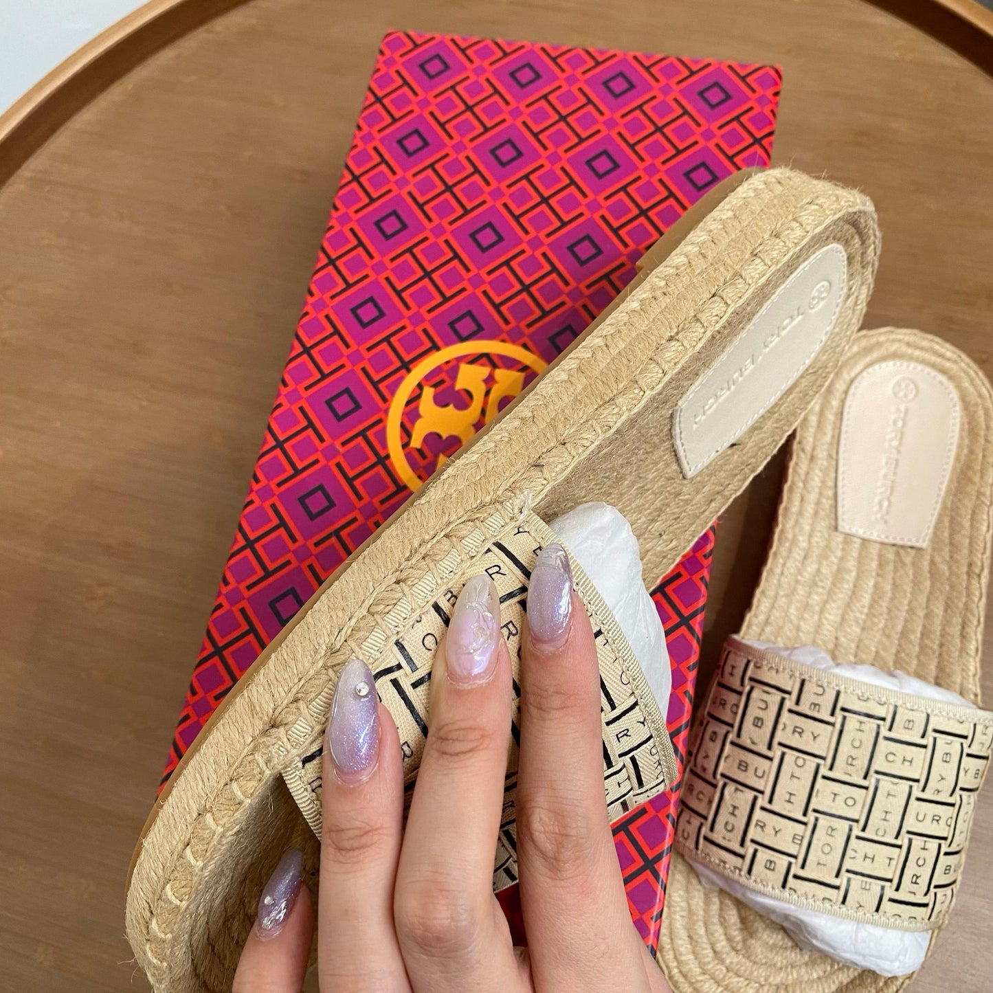 Tory Burch 拖鞋 有盒