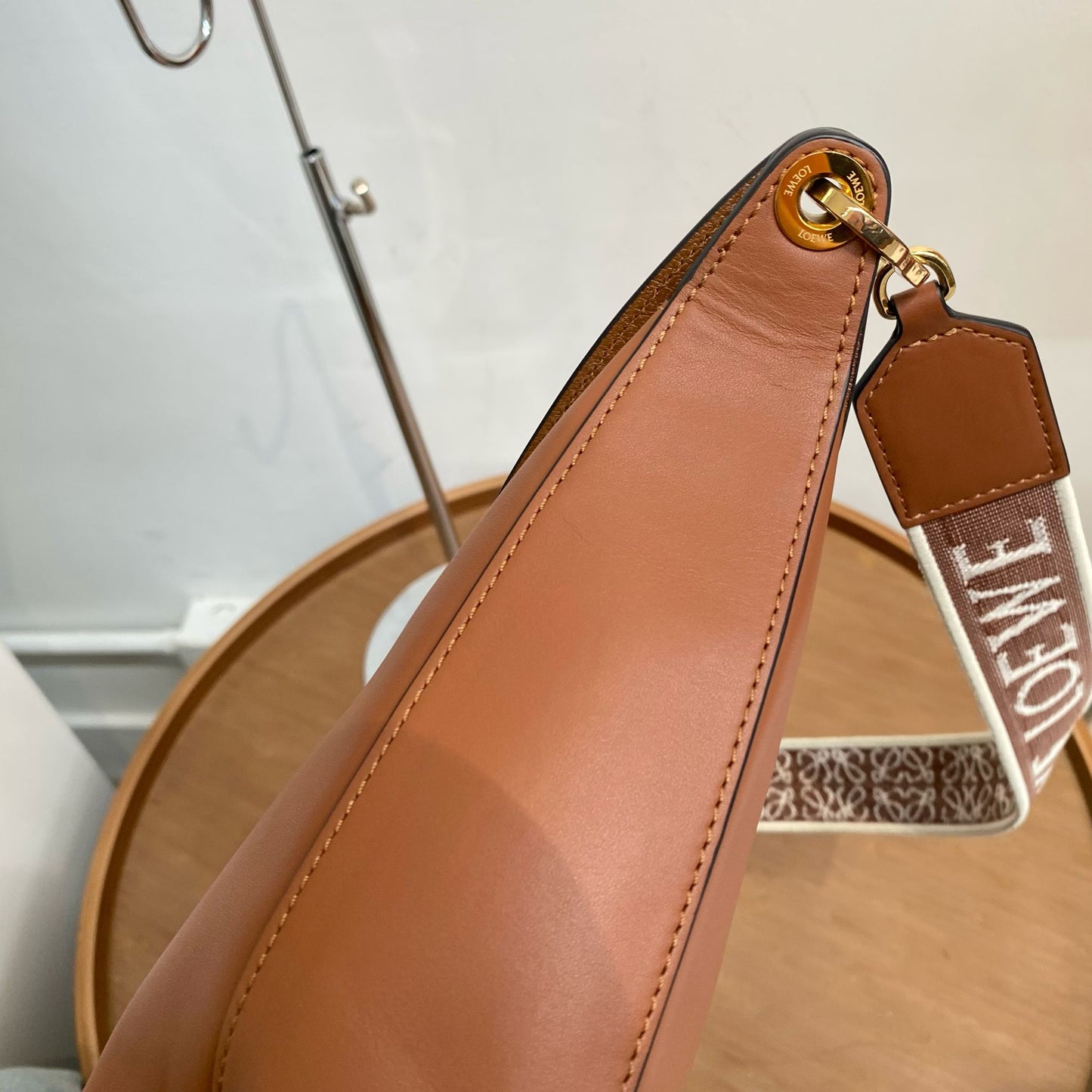 LOEWE LUNAR BAG SMALL 有塵袋