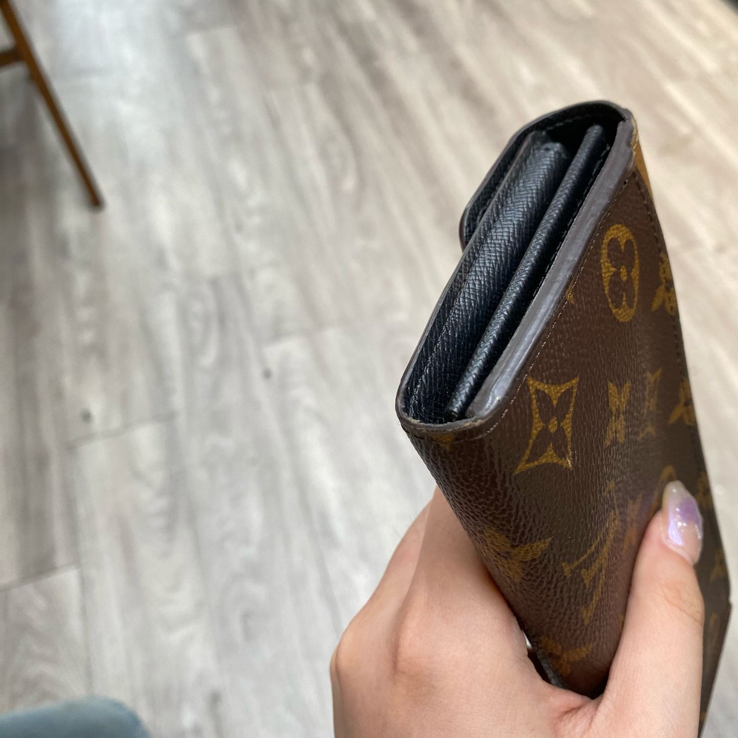 LV長銀包 有盒