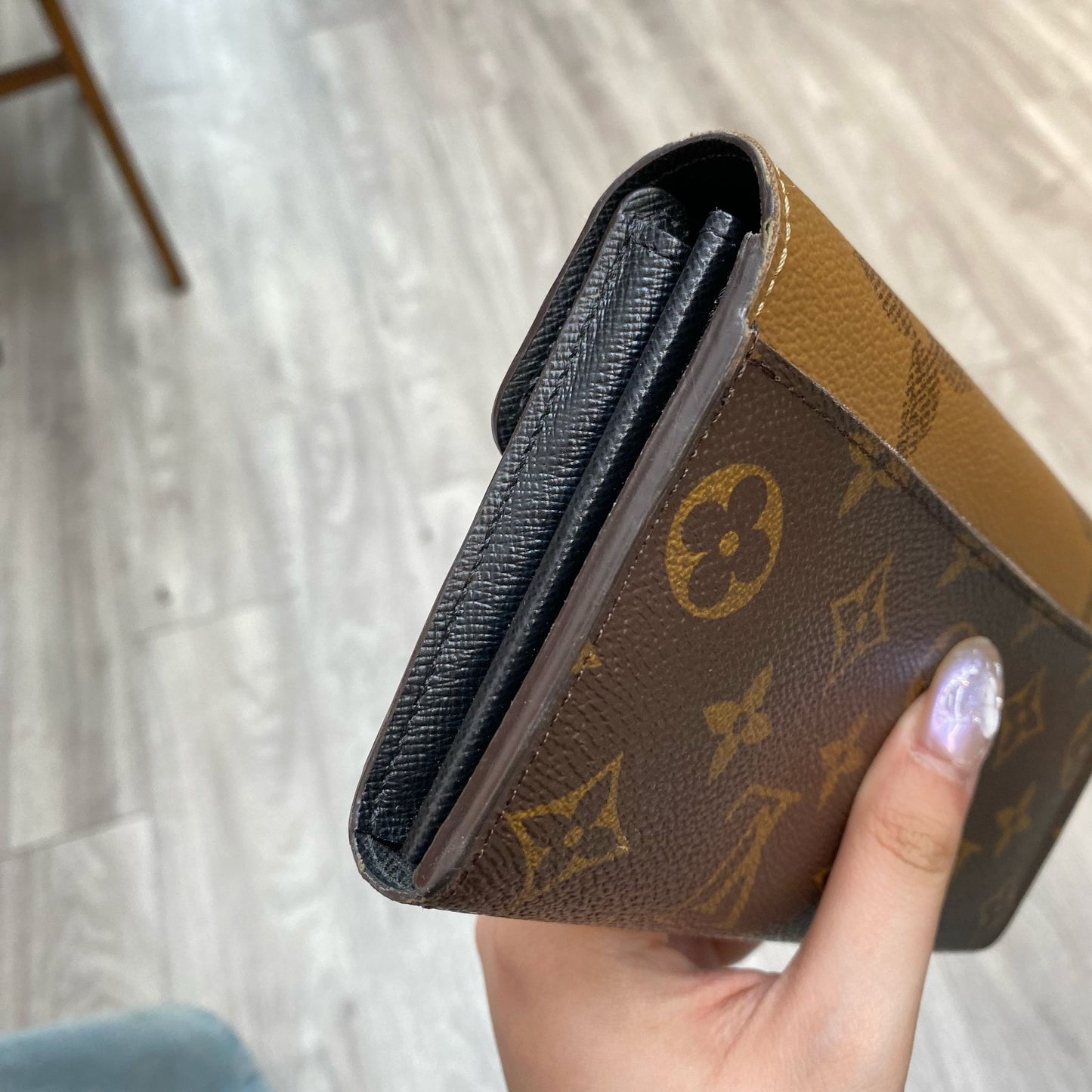 LV長銀包 有盒