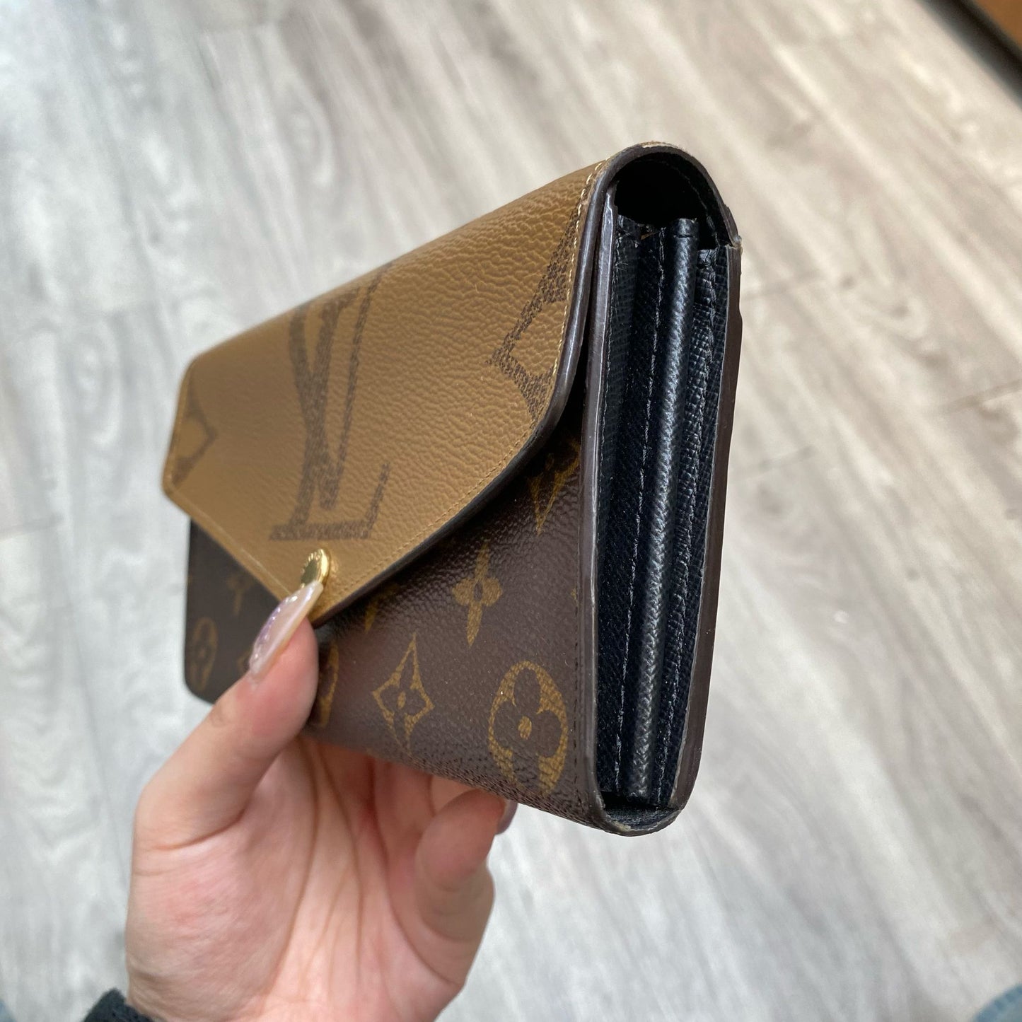 LV長銀包 有盒