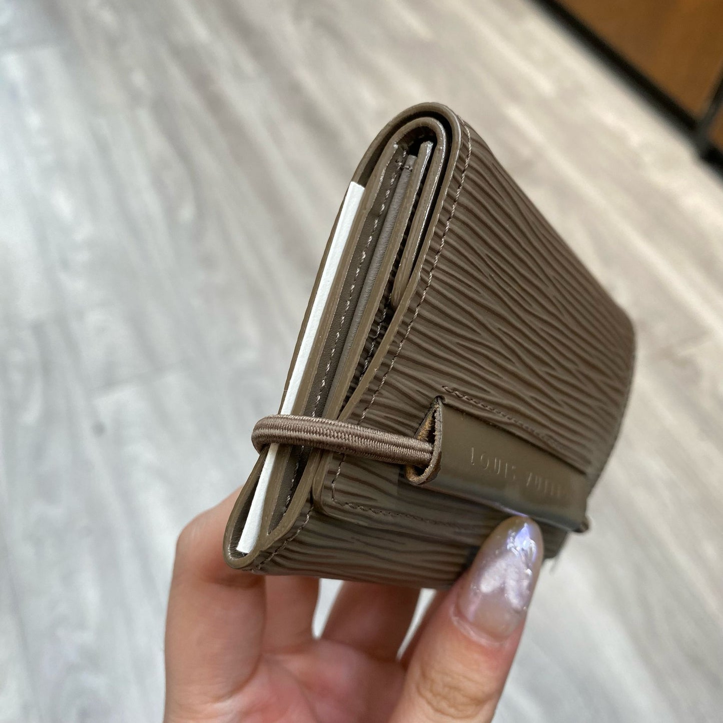 LV卡片套 有盒