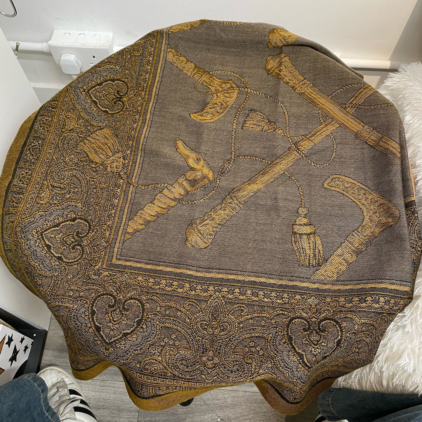 TRUSSARDI 大披肩