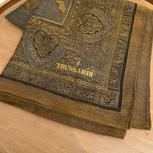 TRUSSARDI 大披肩