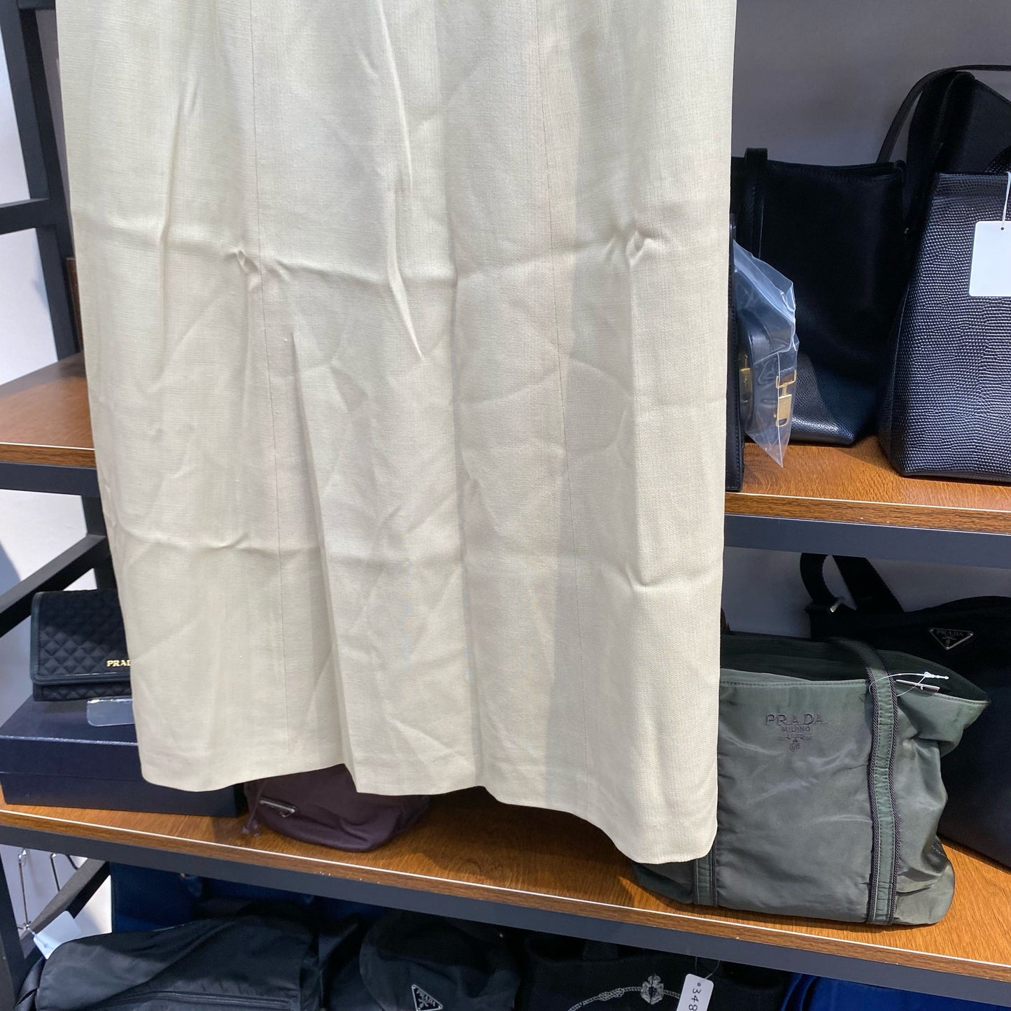 Burberry 牛油果綠半身裙