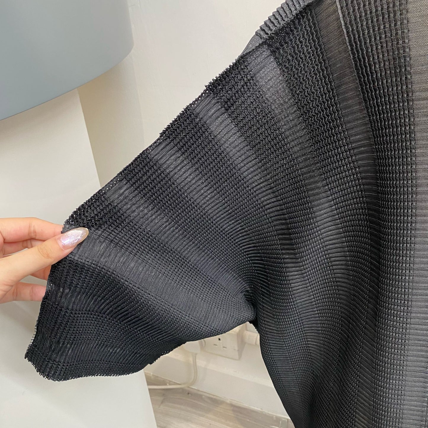 Issey Miyake 黑色Top