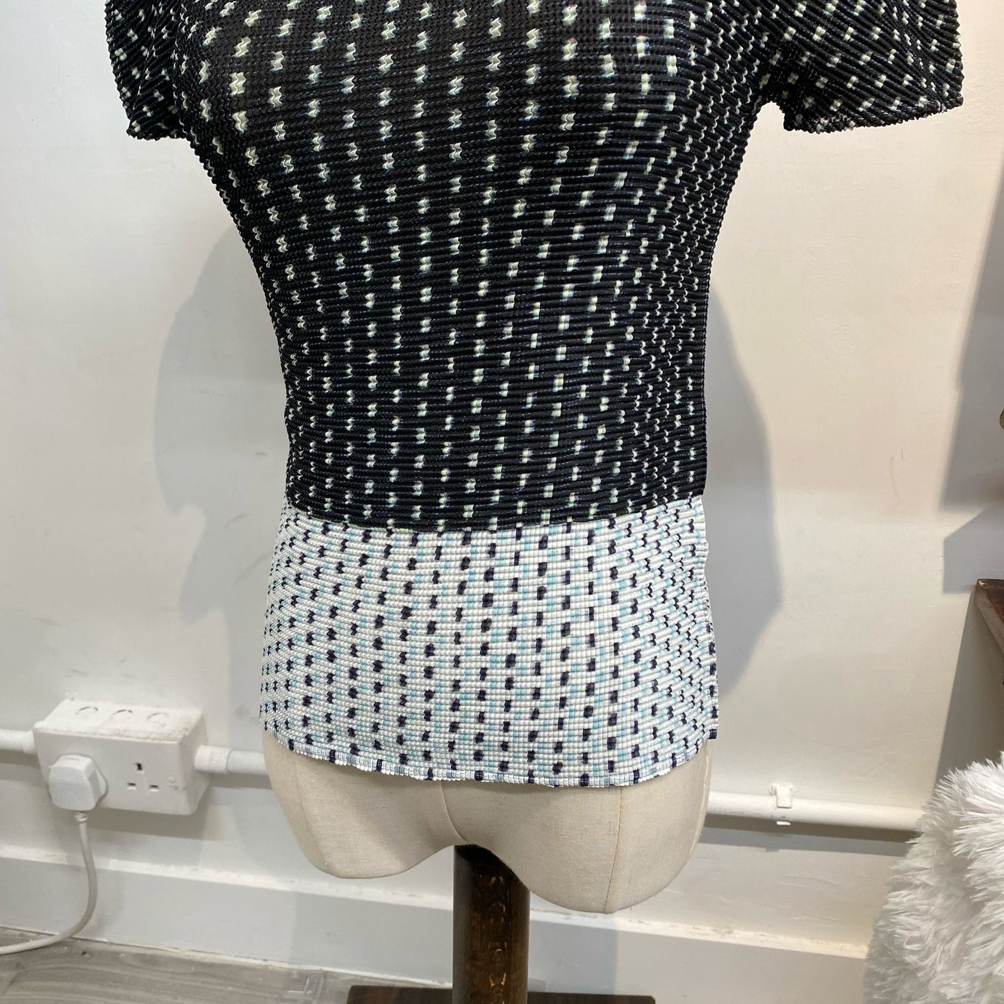 Issey Miyake 拼色Top