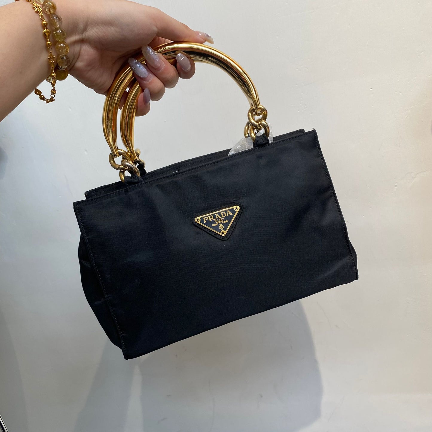 Prada 金柄手挽袋