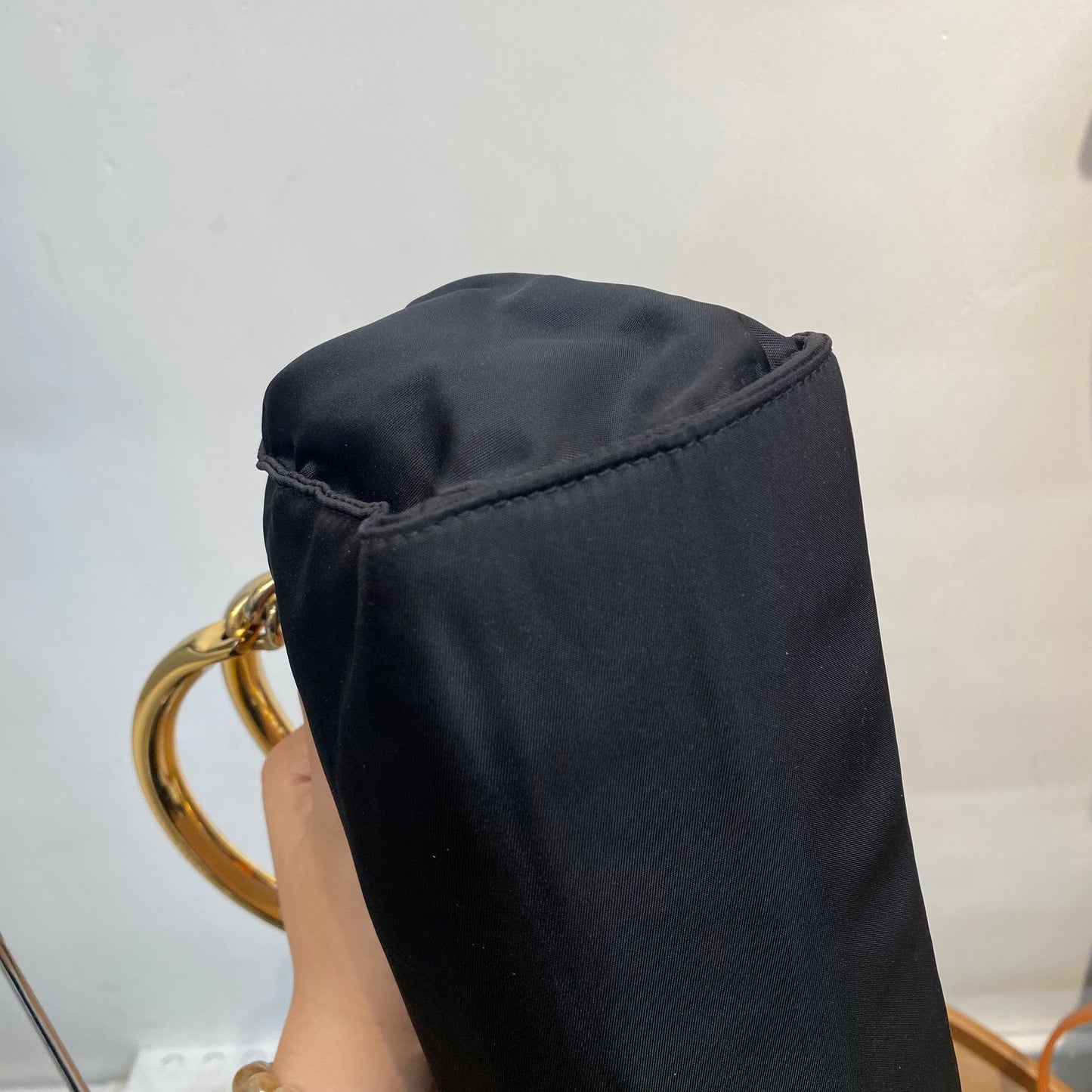 Prada 金柄手挽袋
