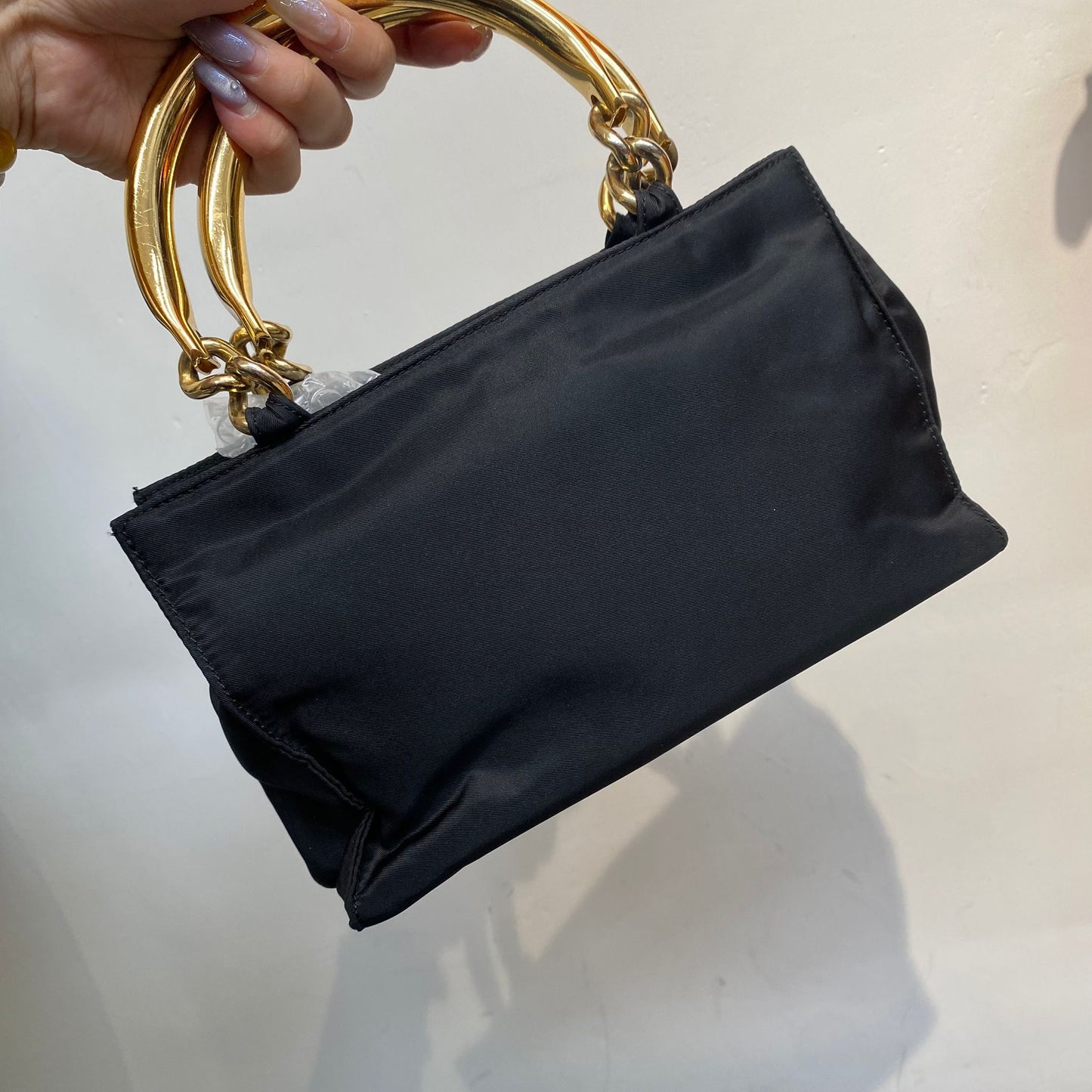 Prada 金柄手挽袋