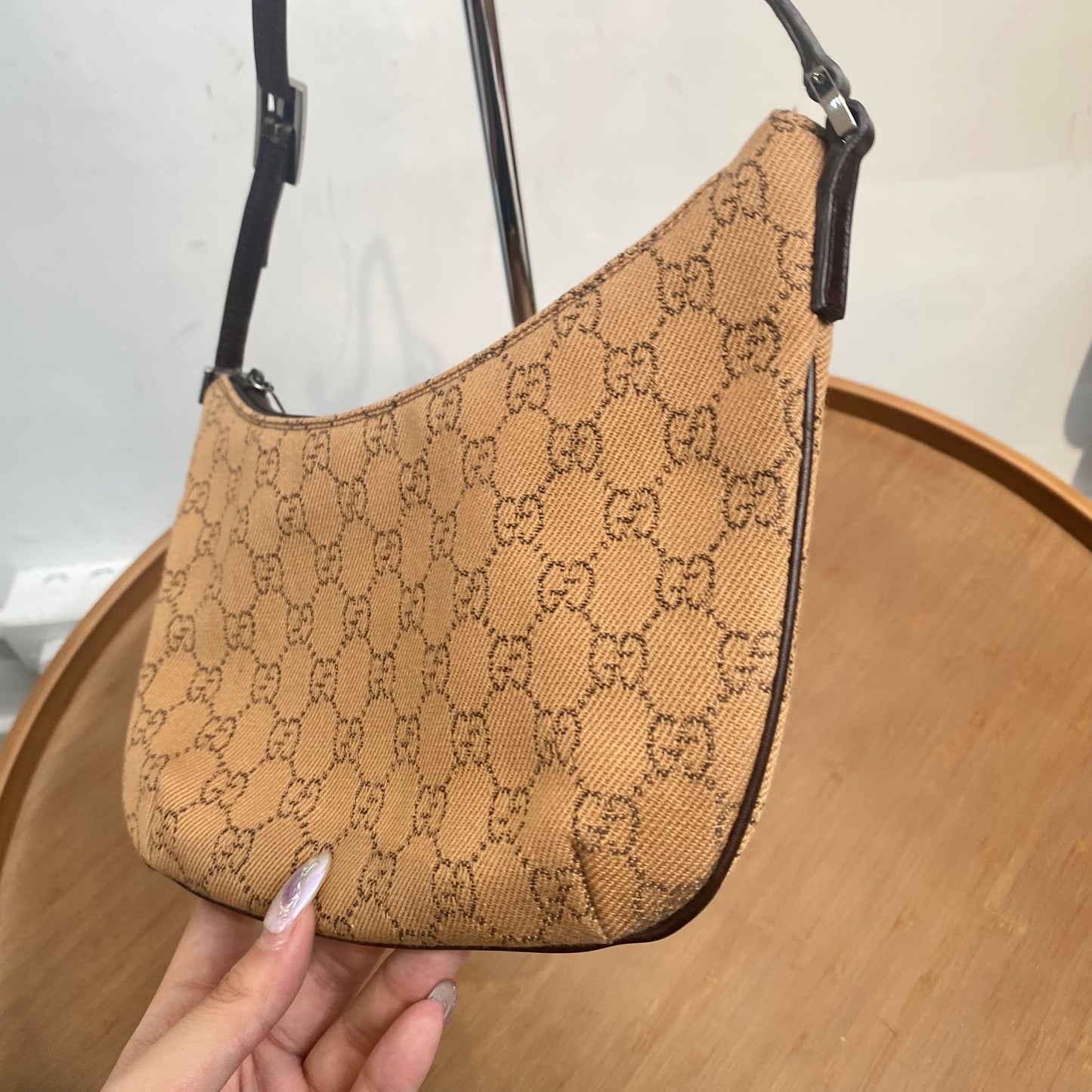 GUCCI 半月老花腋下包
