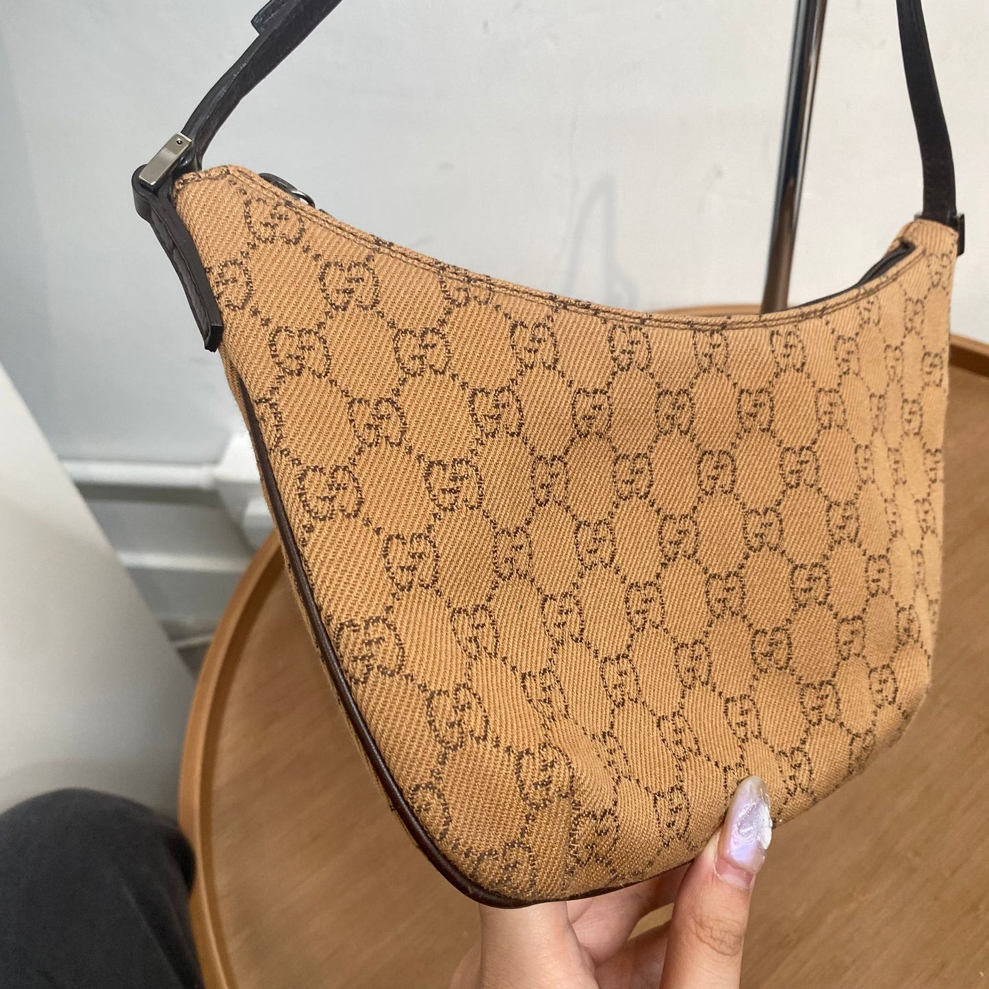 GUCCI 半月老花腋下包