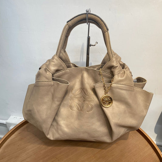 LOEWE 手挽袋