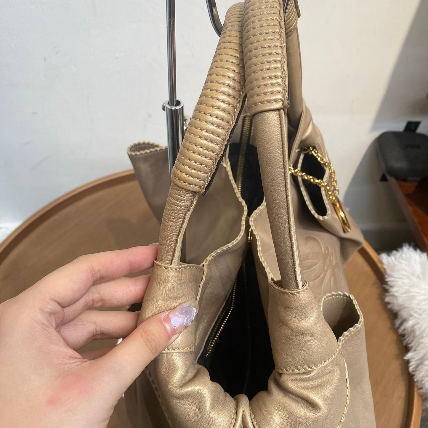 LOEWE 手挽袋