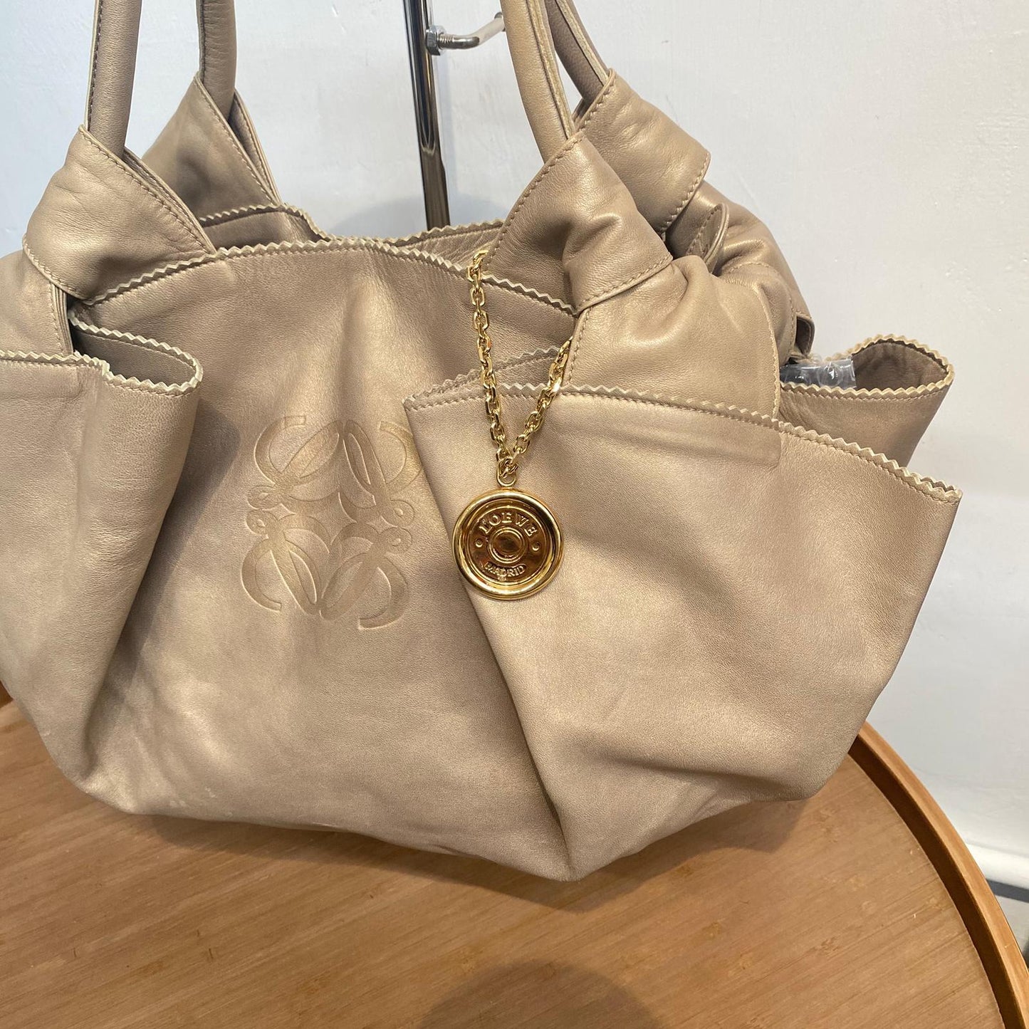 LOEWE 手挽袋