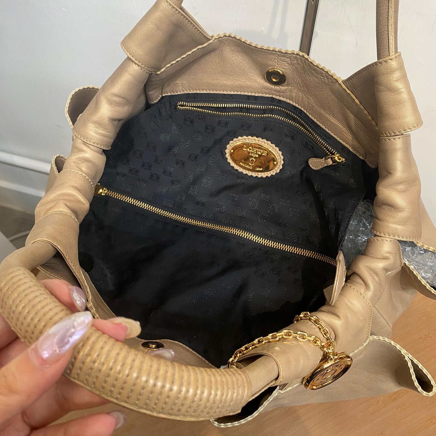 LOEWE 手挽袋