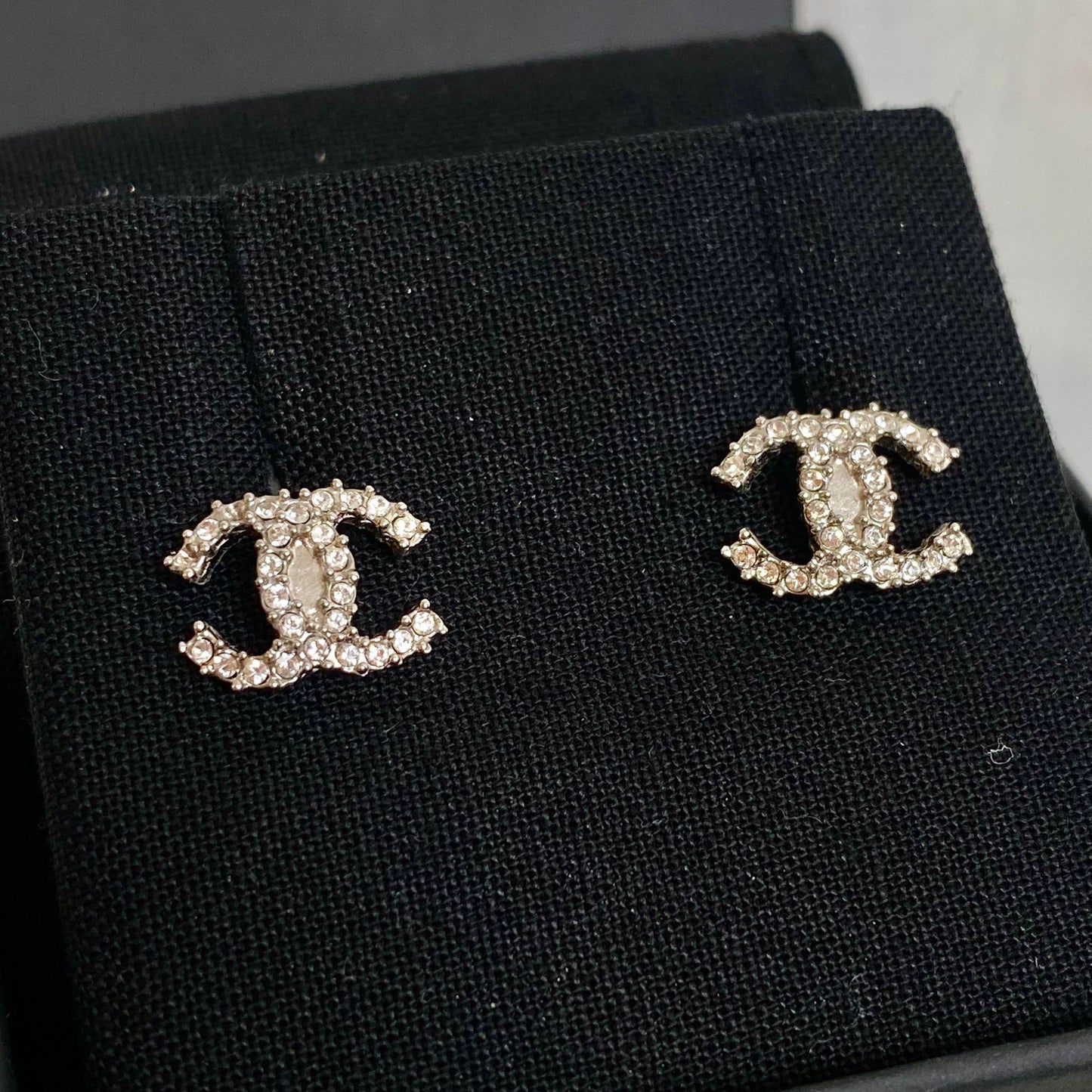Chanel 耳針耳環 有盒