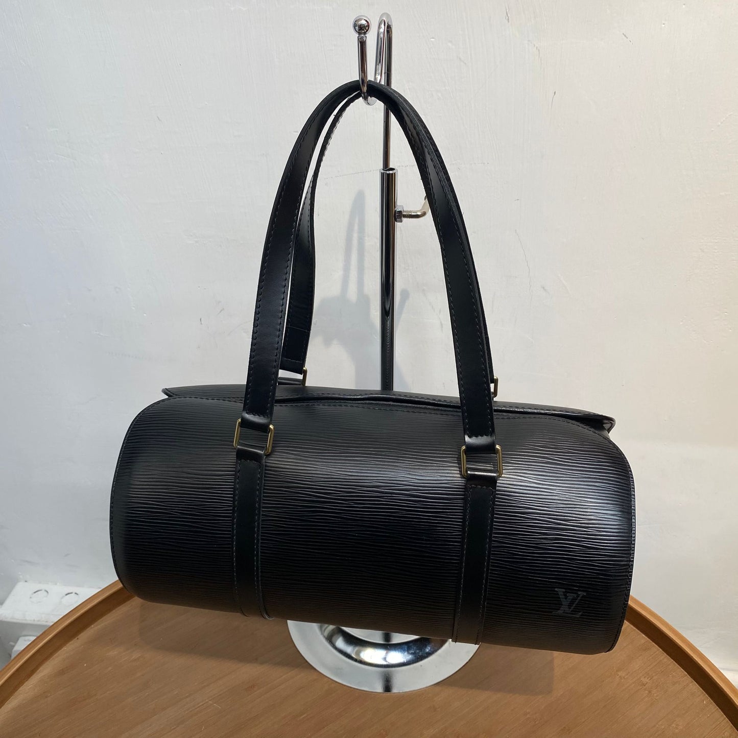 LV EPI黑色圓筒