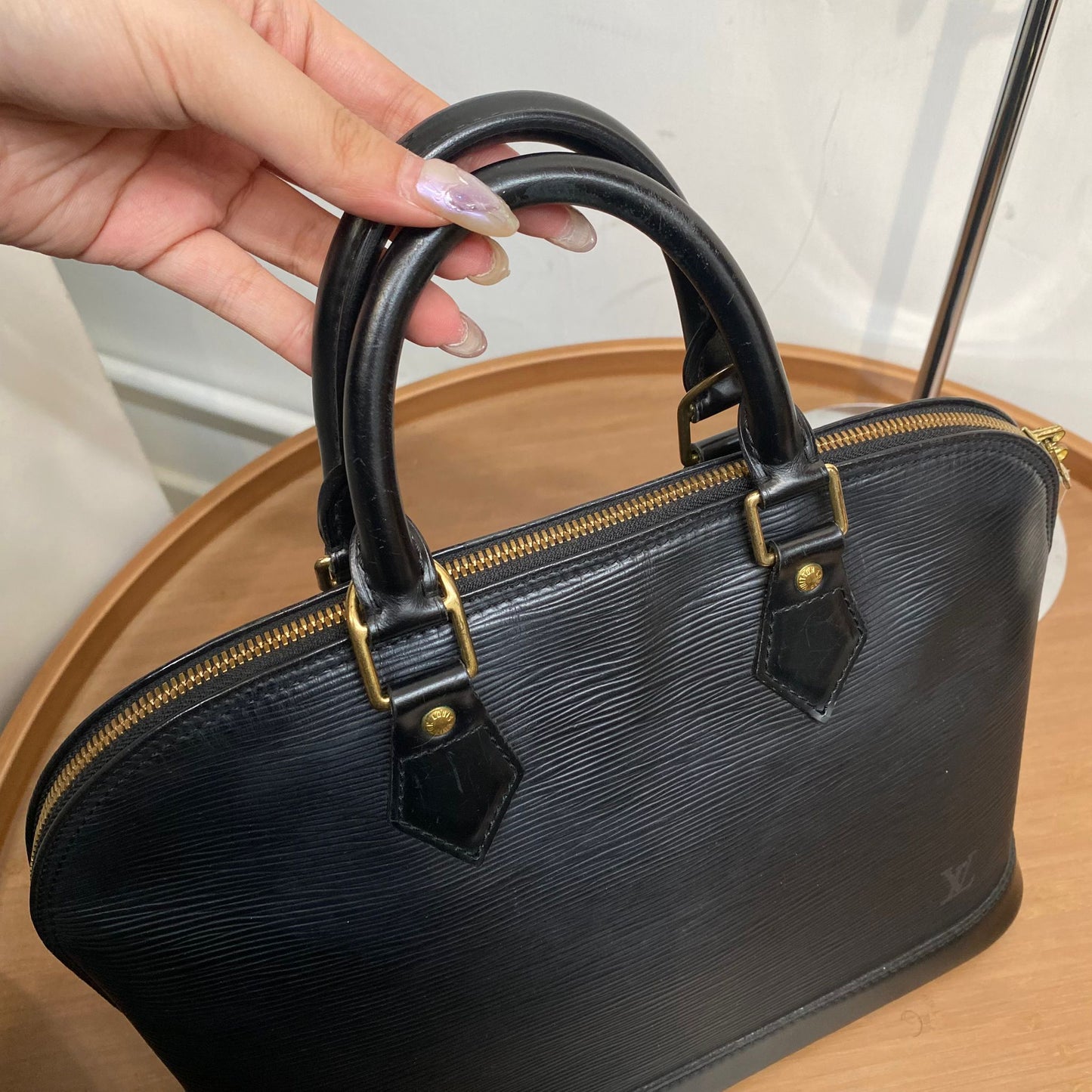 LV ALMA 黑色 有鎖有匙