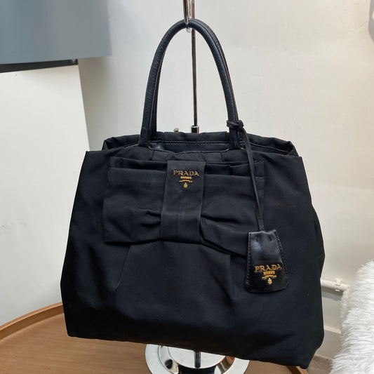 Prada 手挽袋