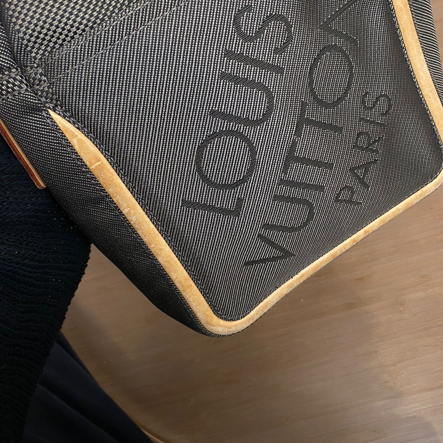 LV 斜孭袋