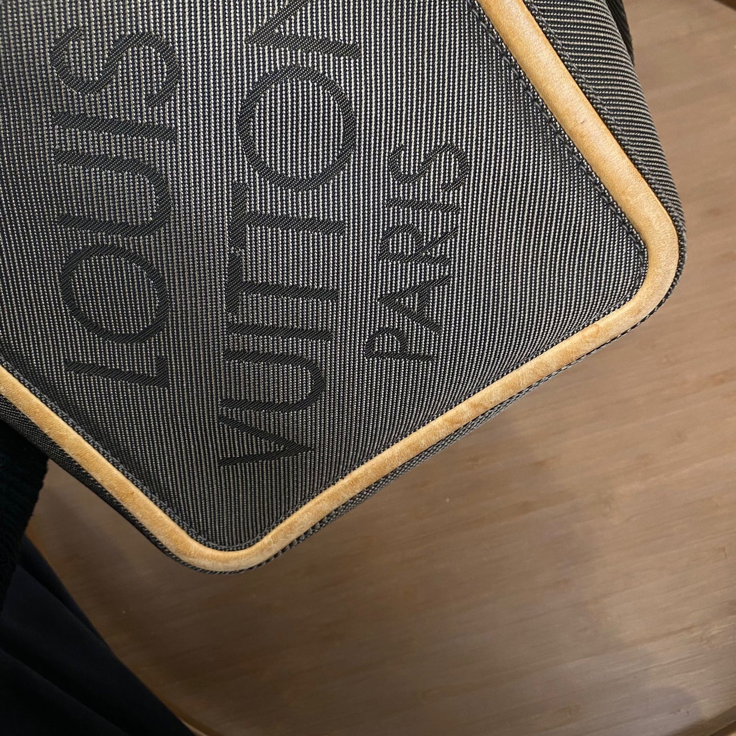 LV 斜孭袋
