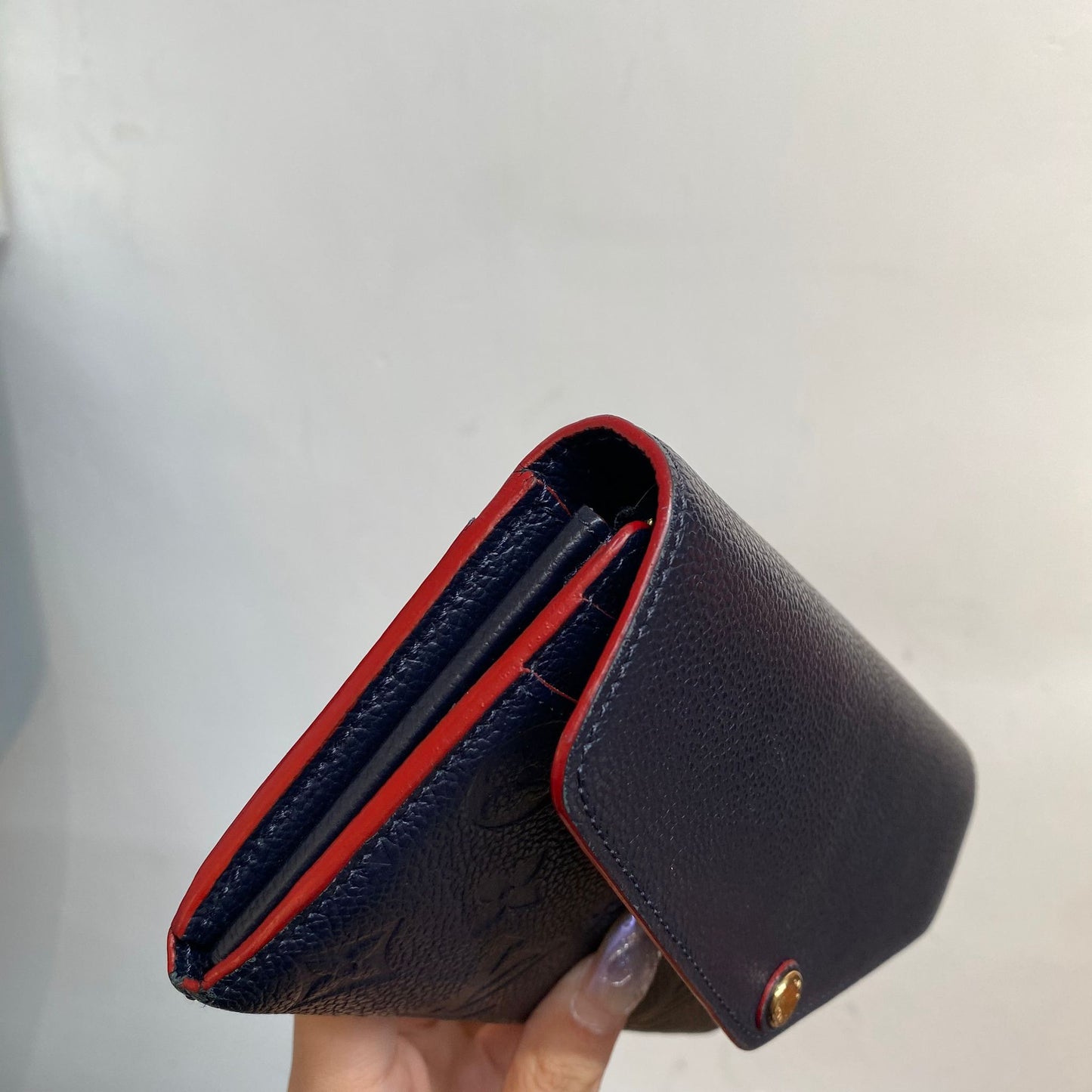 LV深藍色壓花長銀包 有盒有塵袋