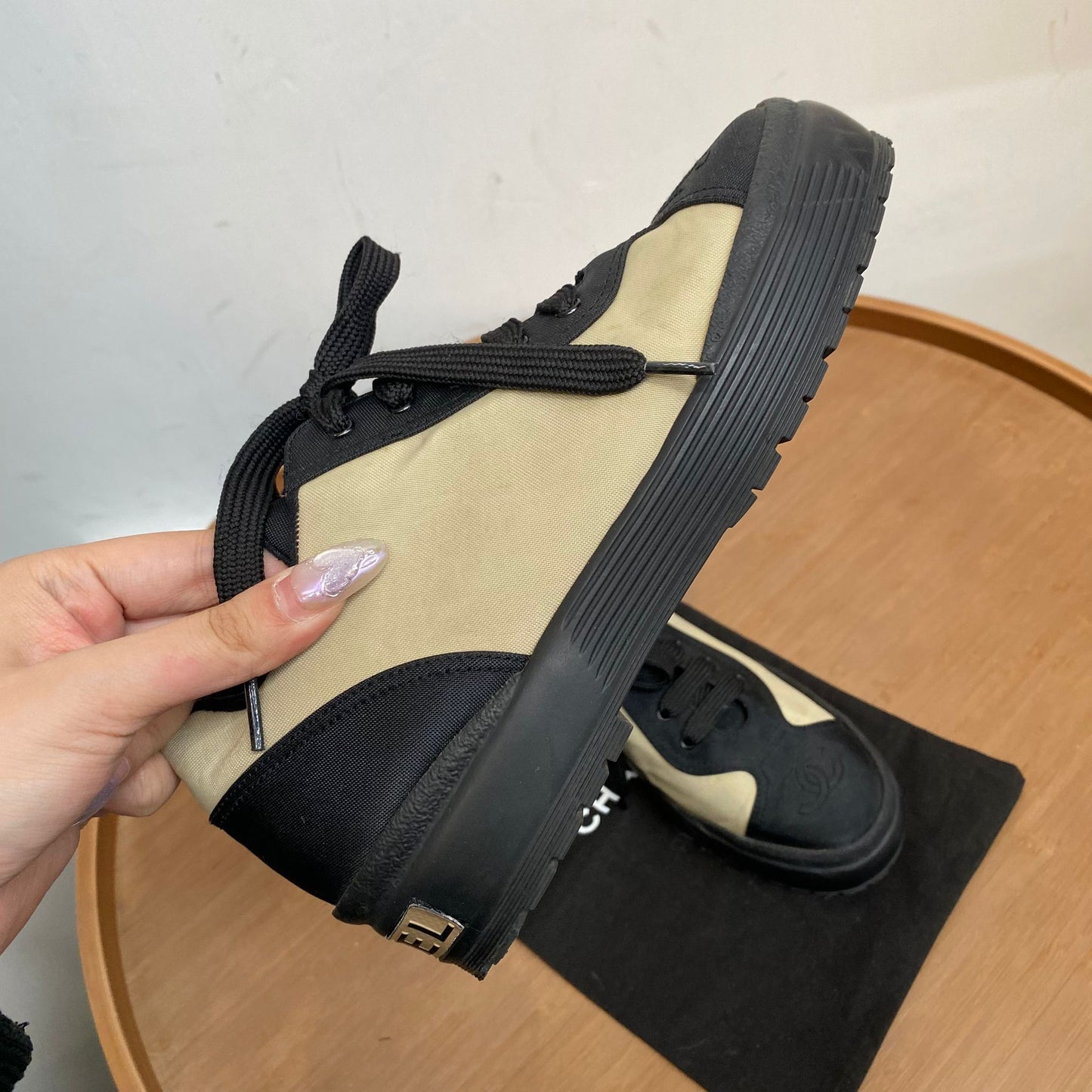 CHANEL 休閑鞋