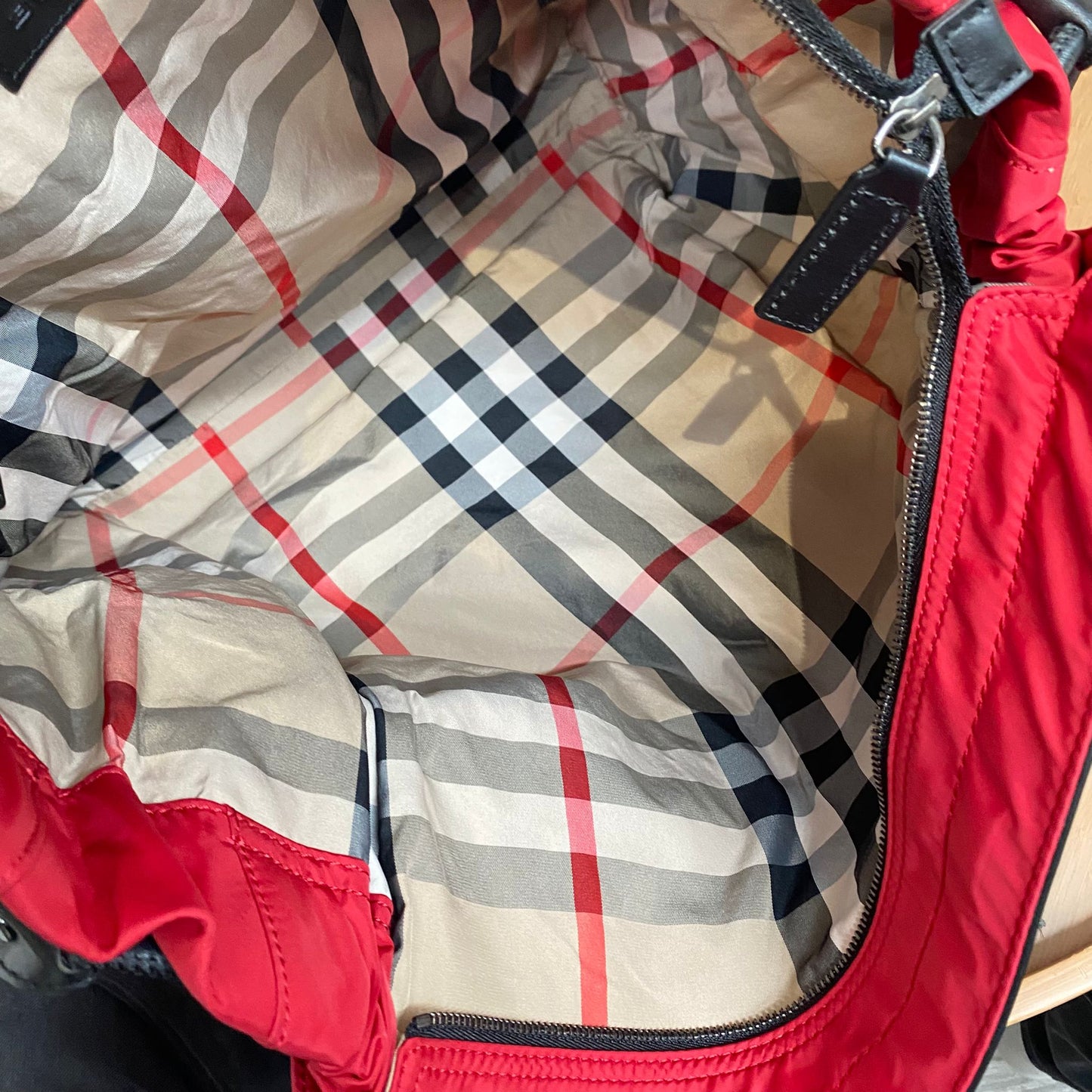 Burberry尼龍單肩袋