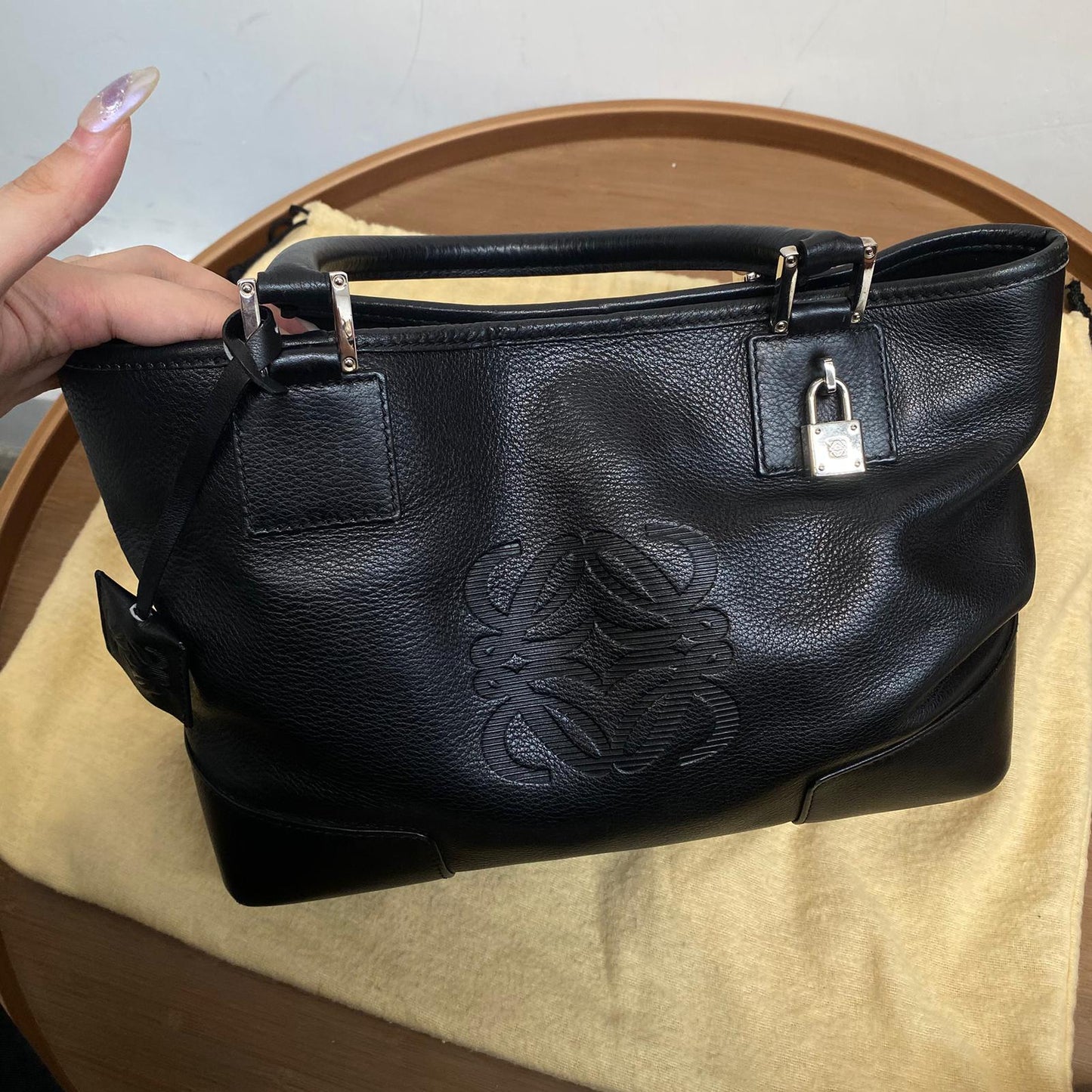 LOEWE 手挽袋 有塵袋